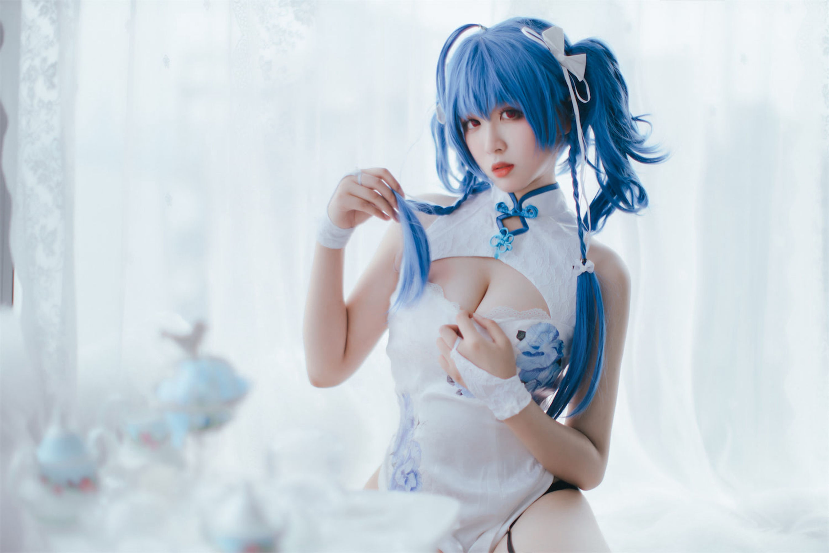 [网红COSER] 轩萧学姐 - 圣路易斯旗袍