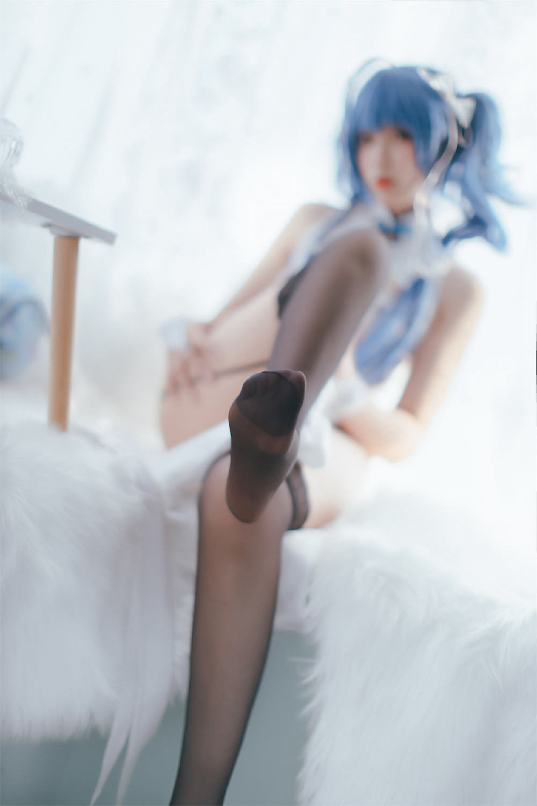 [网红COSER] 轩萧学姐 - 圣路易斯旗袍