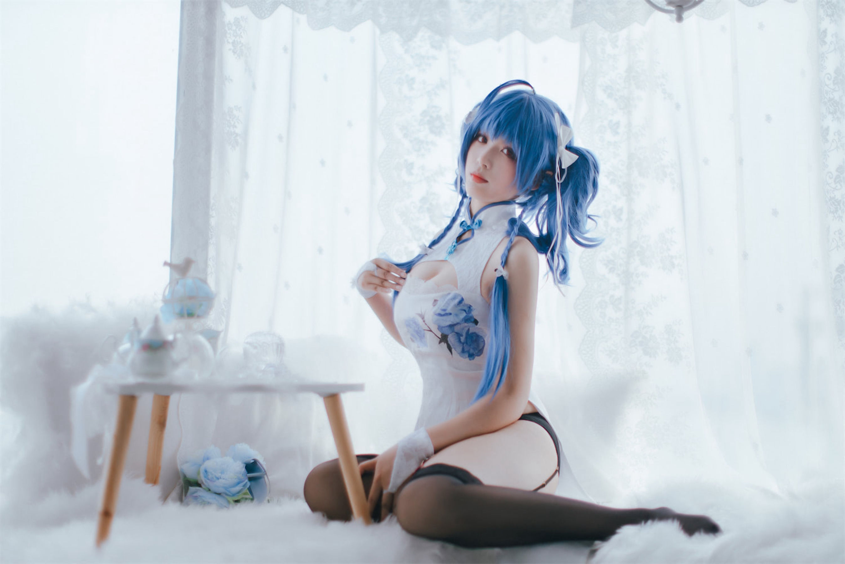 [网红COSER] 轩萧学姐 - 圣路易斯旗袍