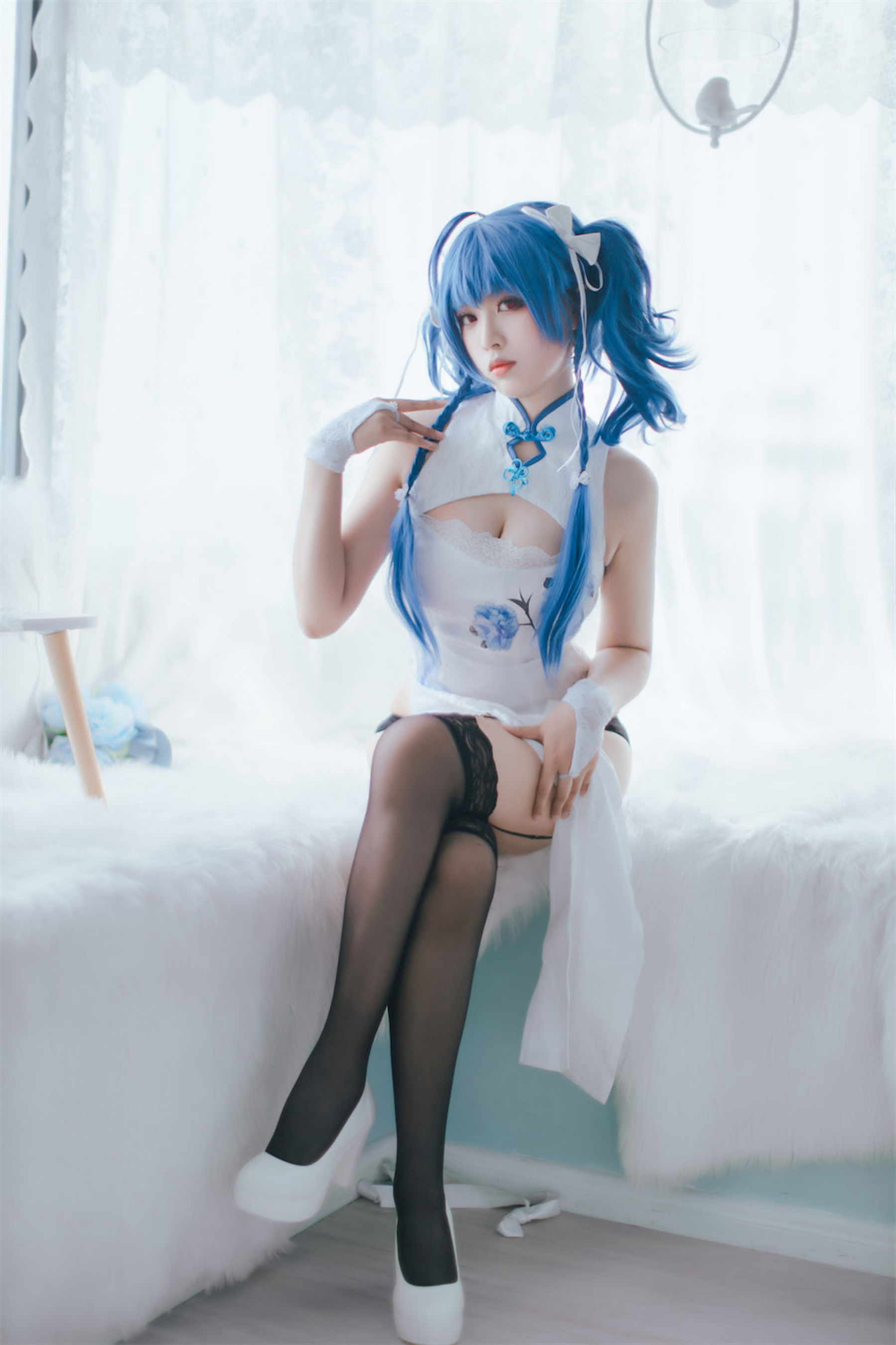 [网红COSER] 轩萧学姐 - 圣路易斯旗袍