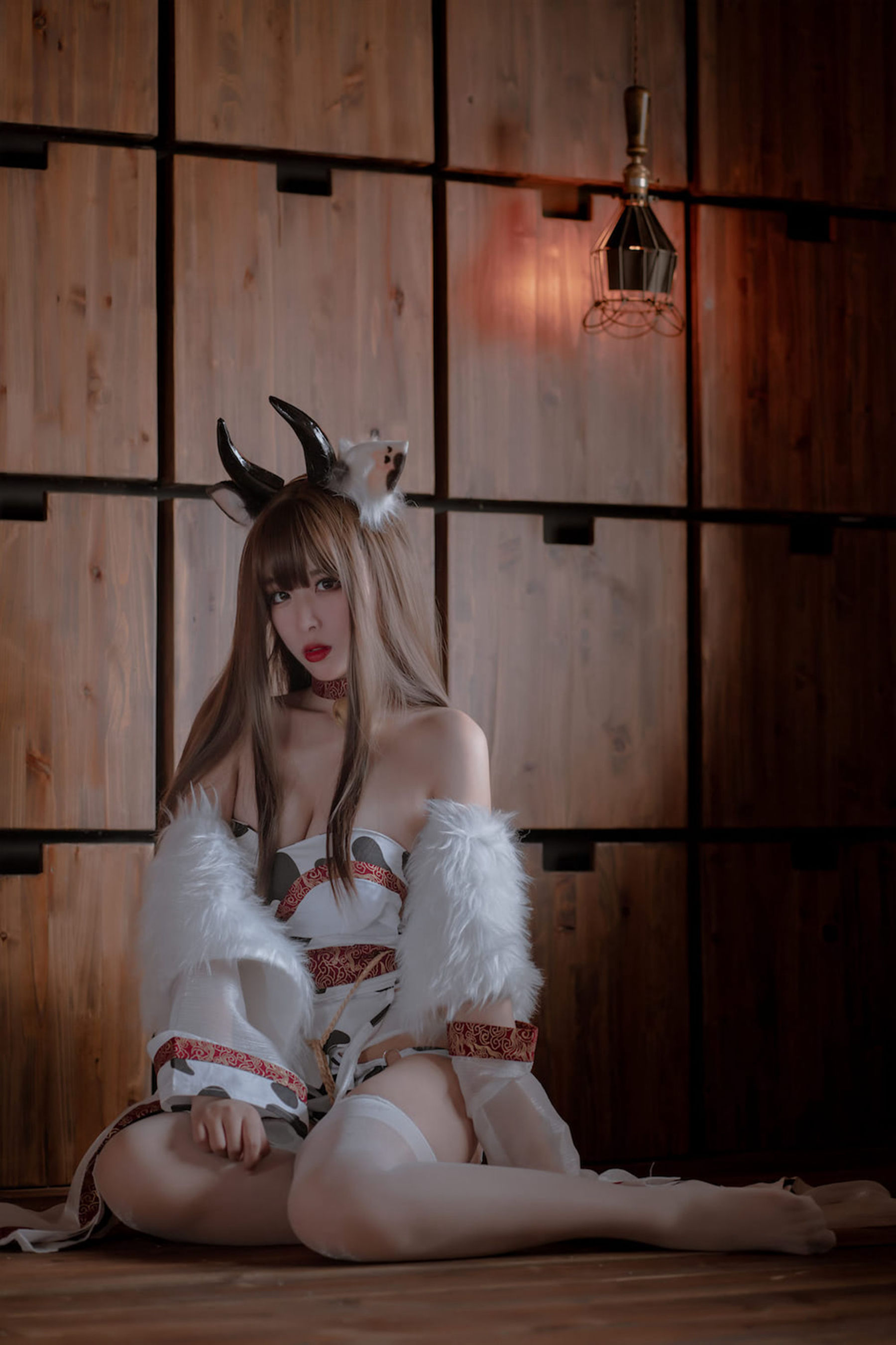[网红COSER] 轩萧学姐 - 牛牛和服