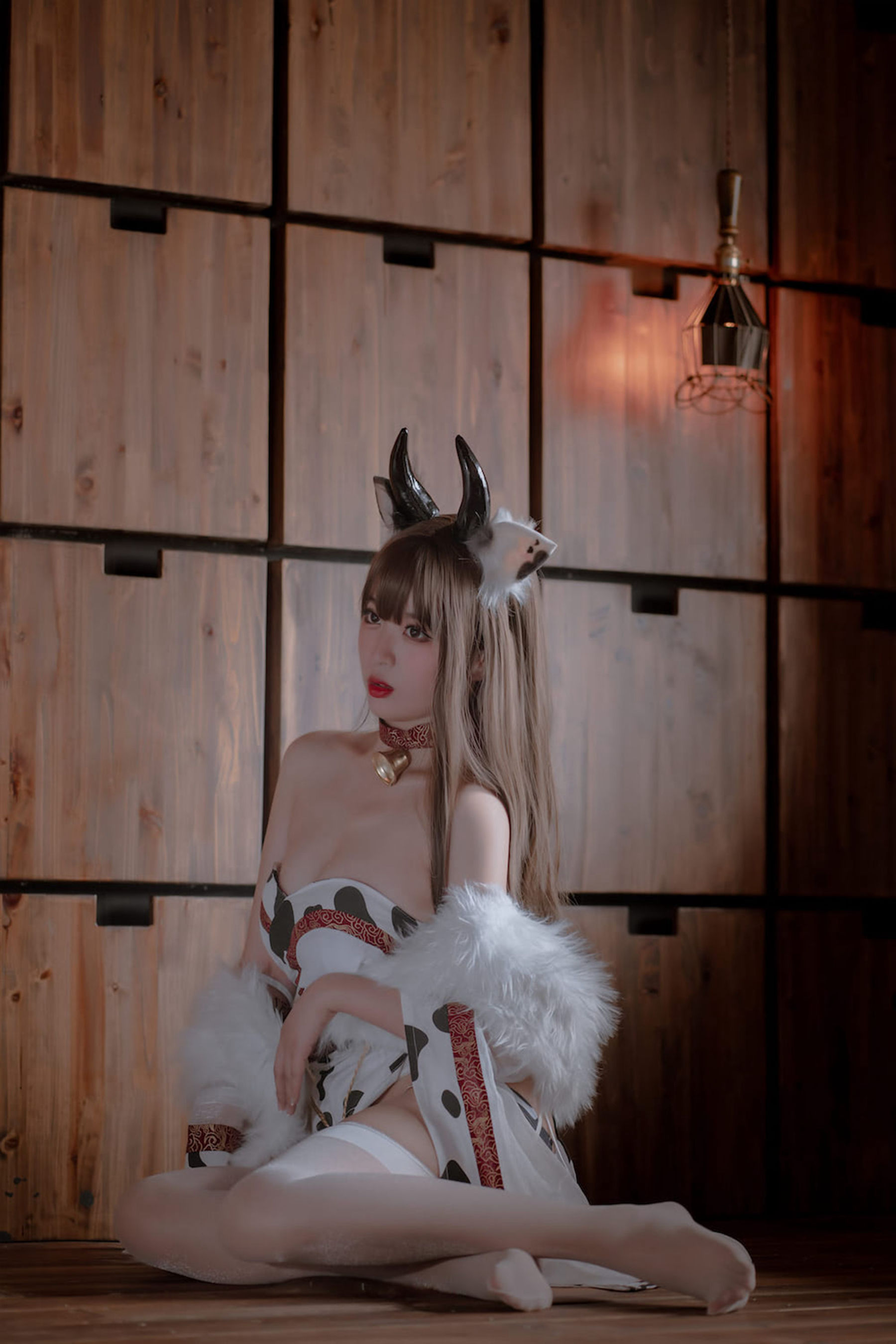 [网红COSER] 轩萧学姐 - 牛牛和服