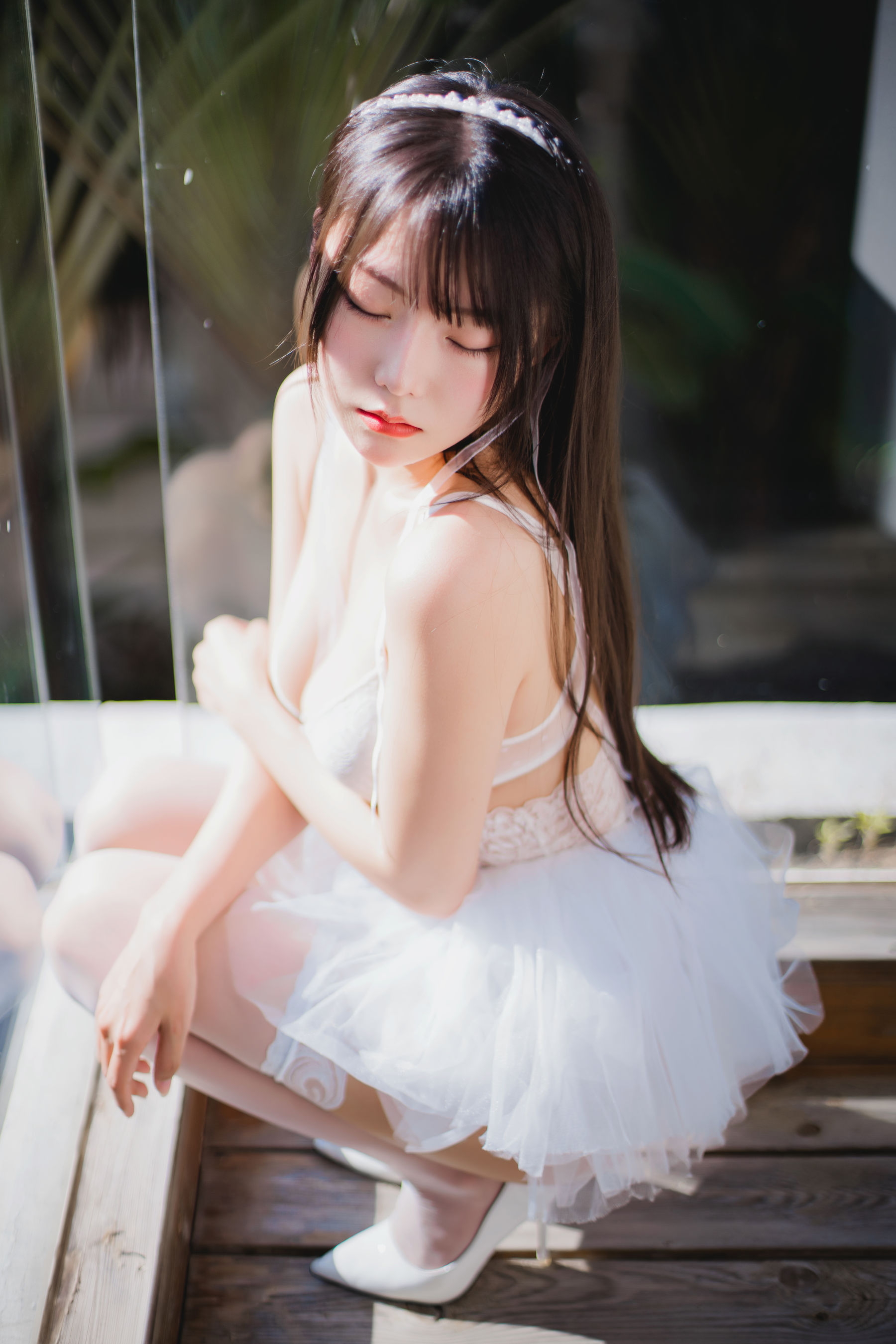 [网红COSER] 香草喵露露写真 - 杨枝甘露 白色纱裙