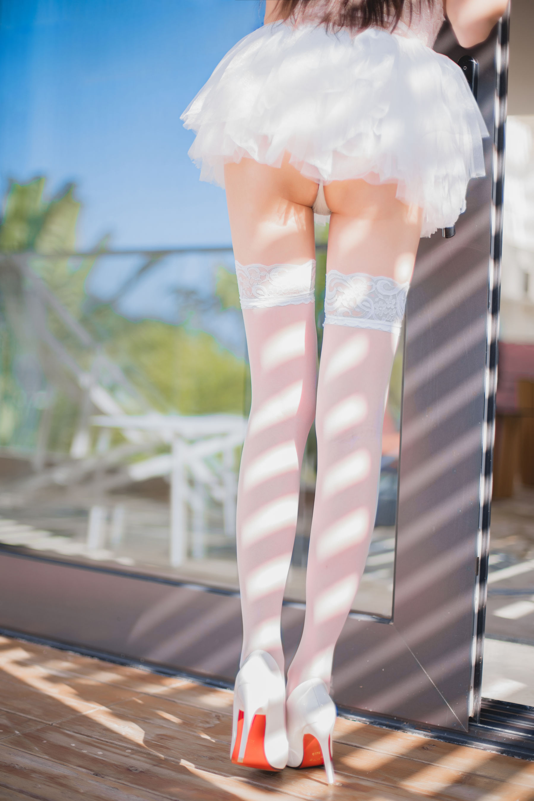 [网红COSER] 香草喵露露写真 - 杨枝甘露 白色纱裙