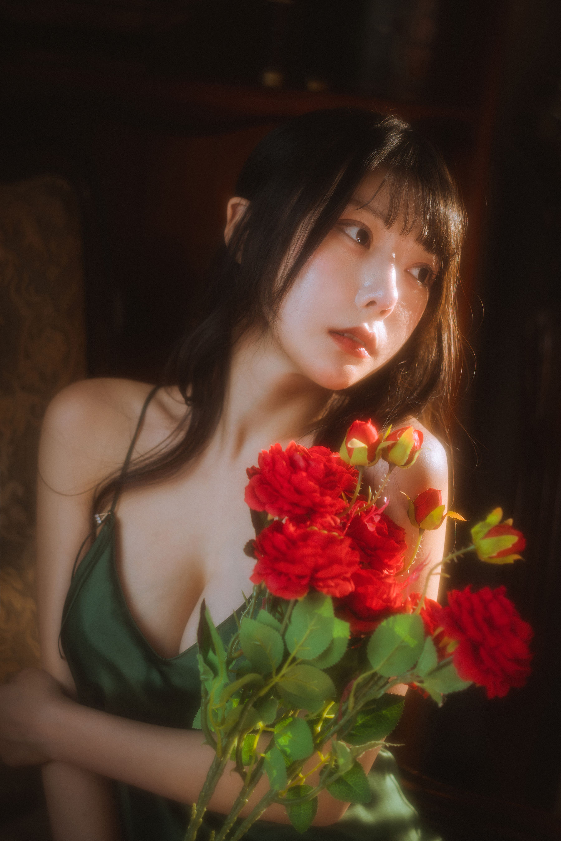 [网红COSER] 香草喵露露写真 - 杨枝甘露 绿色连衣裙