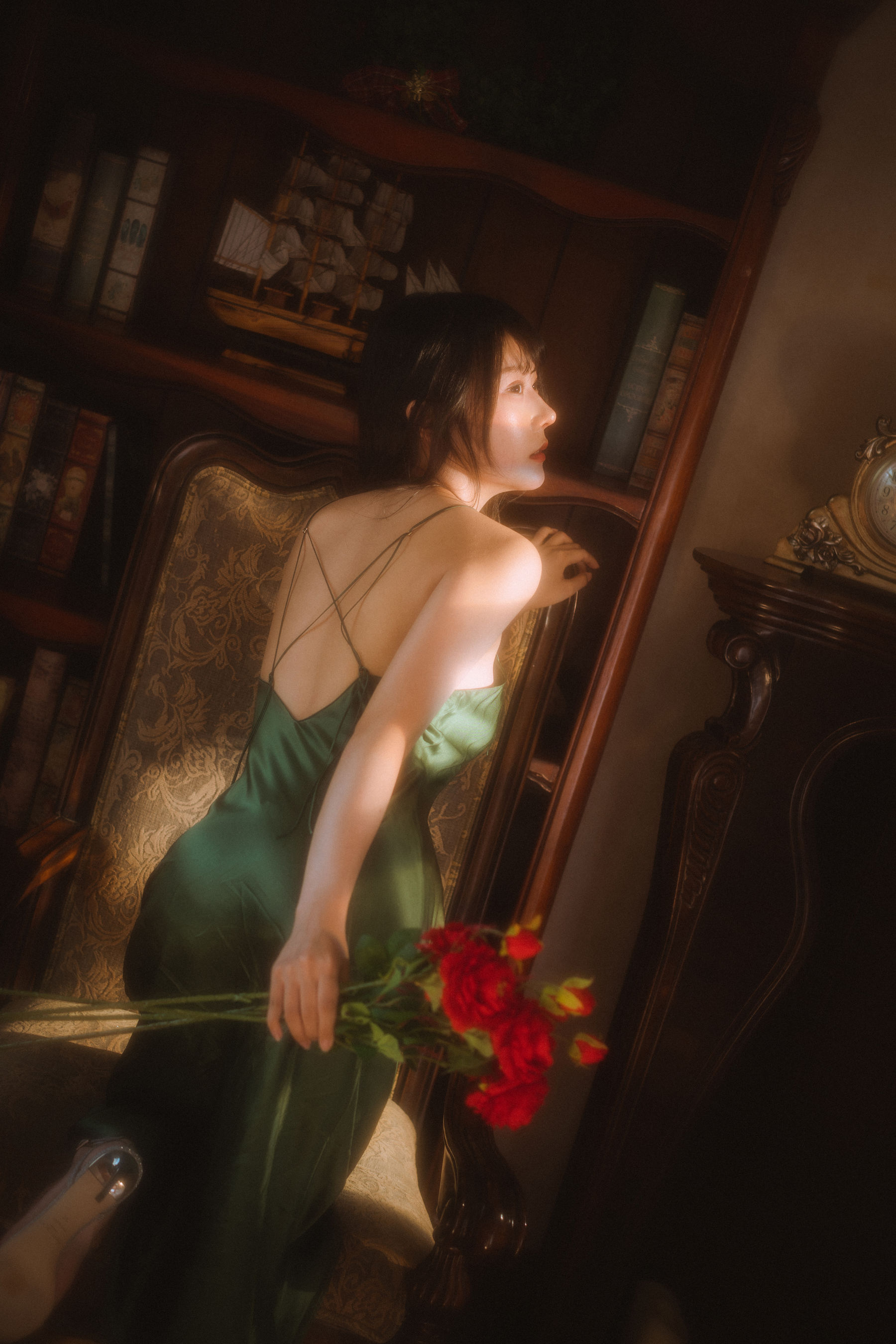 [网红COSER] 香草喵露露写真 - 杨枝甘露 绿色连衣裙