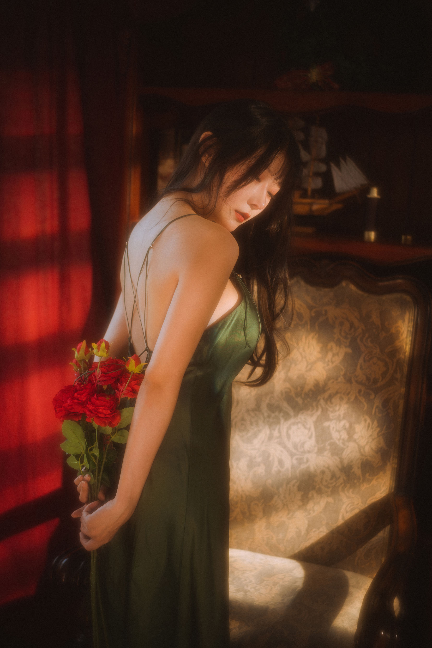 [网红COSER] 香草喵露露写真 - 杨枝甘露 绿色连衣裙
