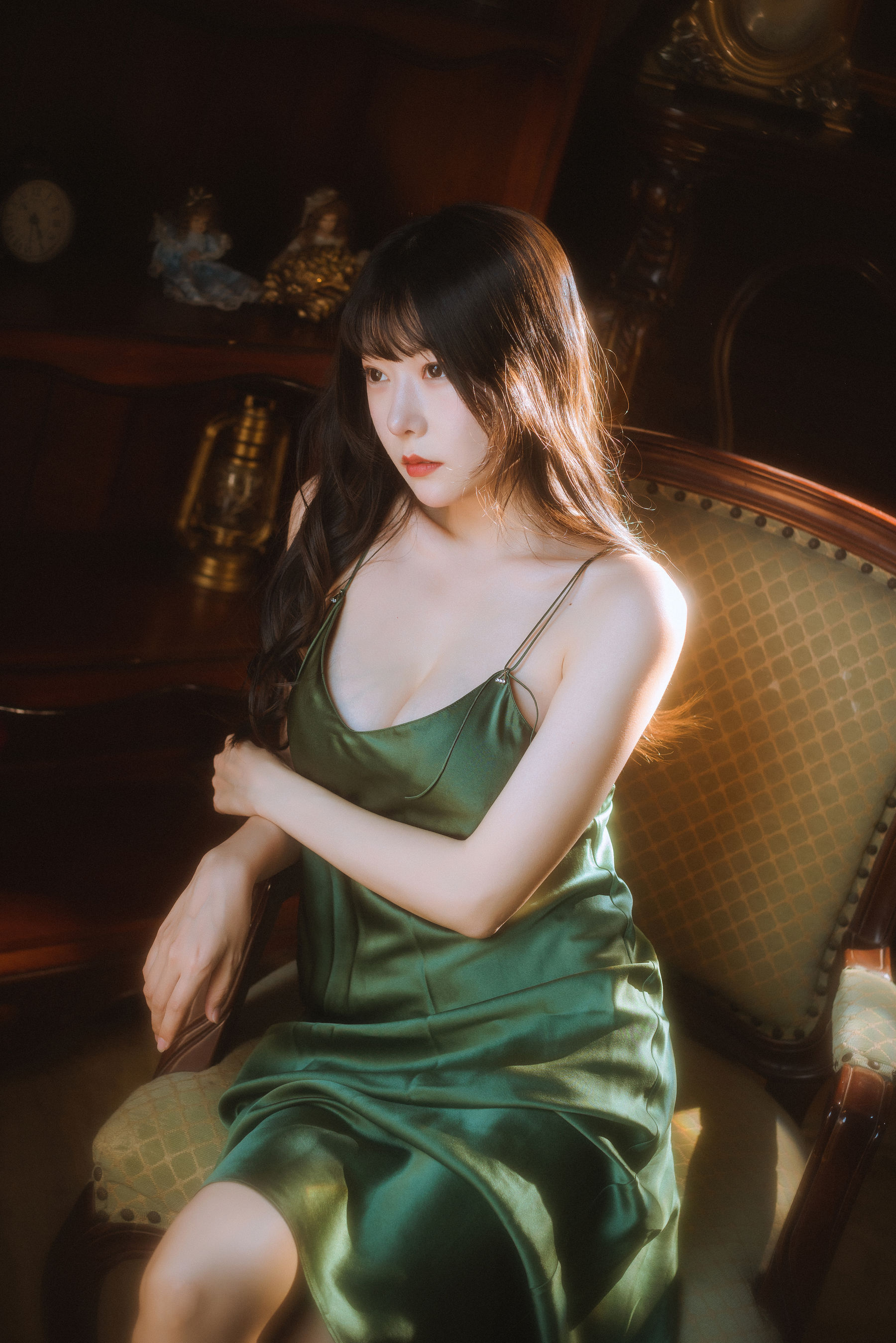 [网红COSER] 香草喵露露写真 - 杨枝甘露 绿色连衣裙