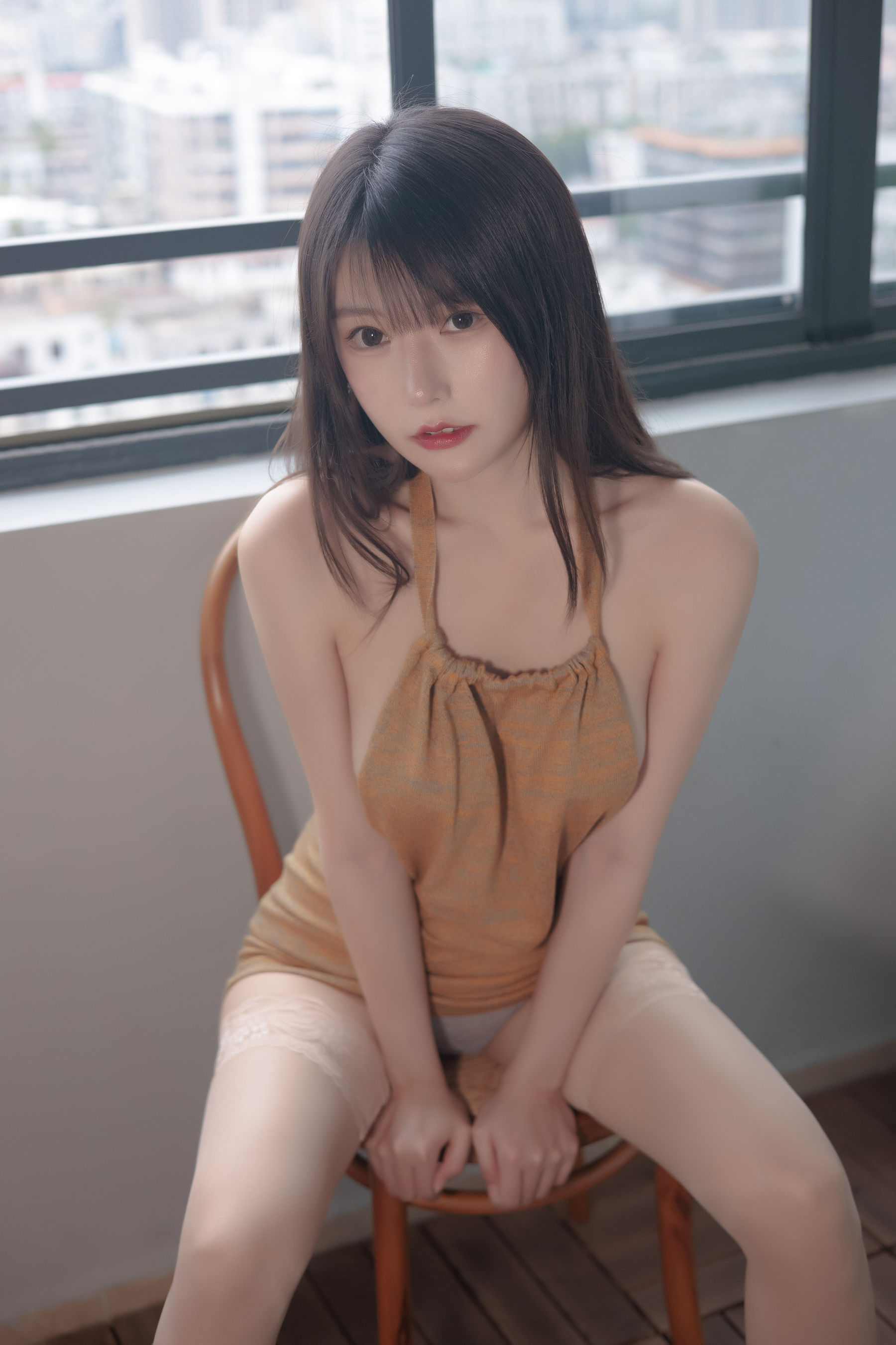 [网红COSER] 香草喵露露写真 - 杨枝甘露 露背裙裙