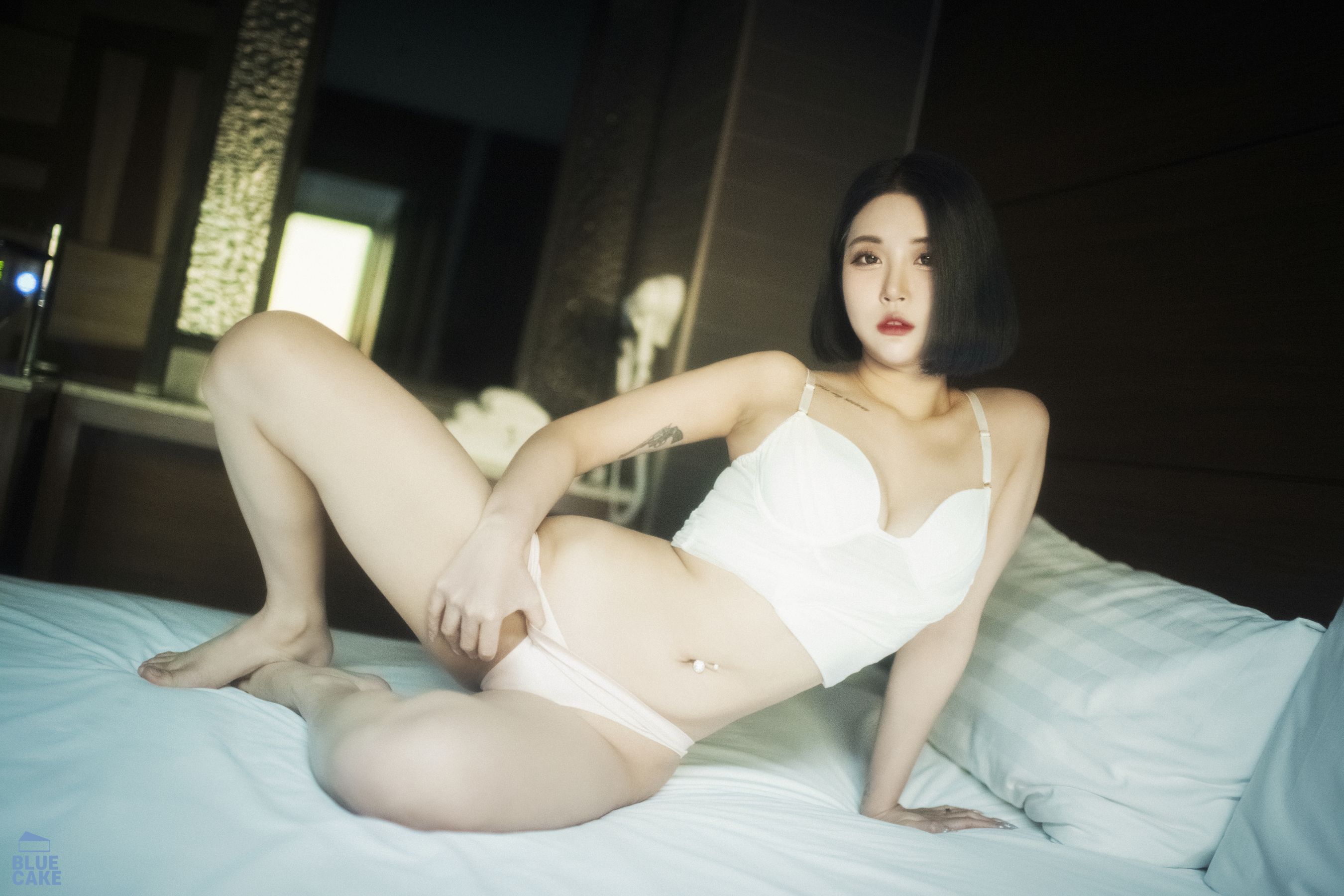 [BLUECAKE]  Bomi - Secret
