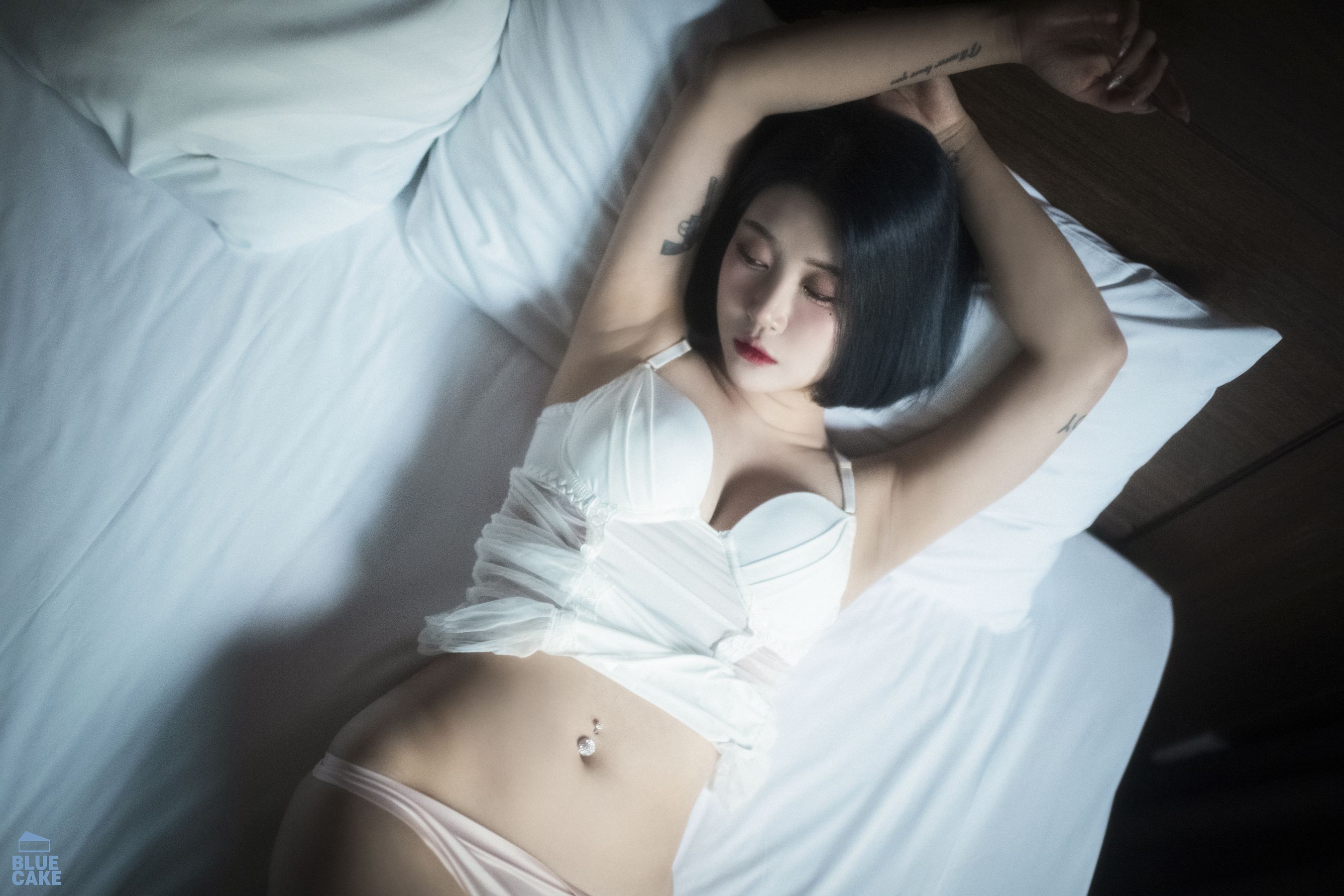 [BLUECAKE]  Bomi - Secret
