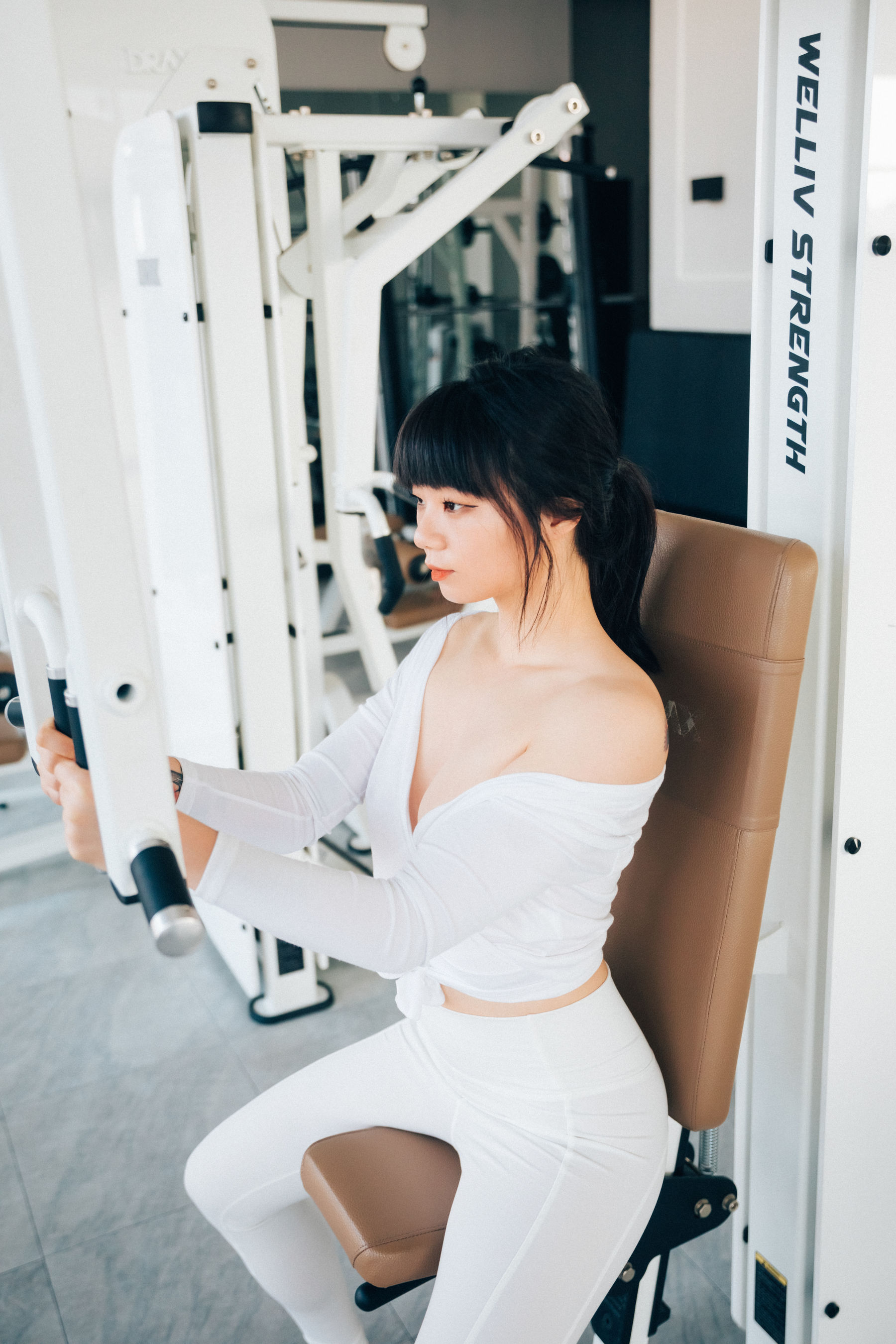 [Loozy]  Kissme - Strip Fitness