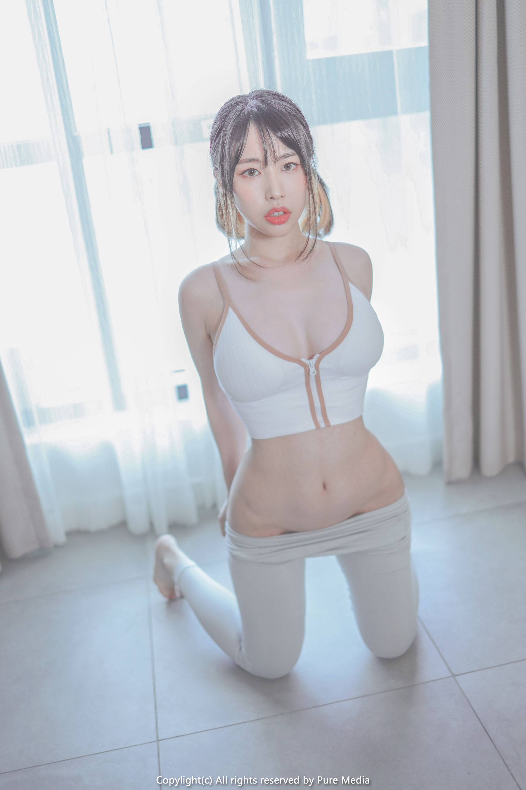 [PURE MEDIA] Vol.103 - Uhye