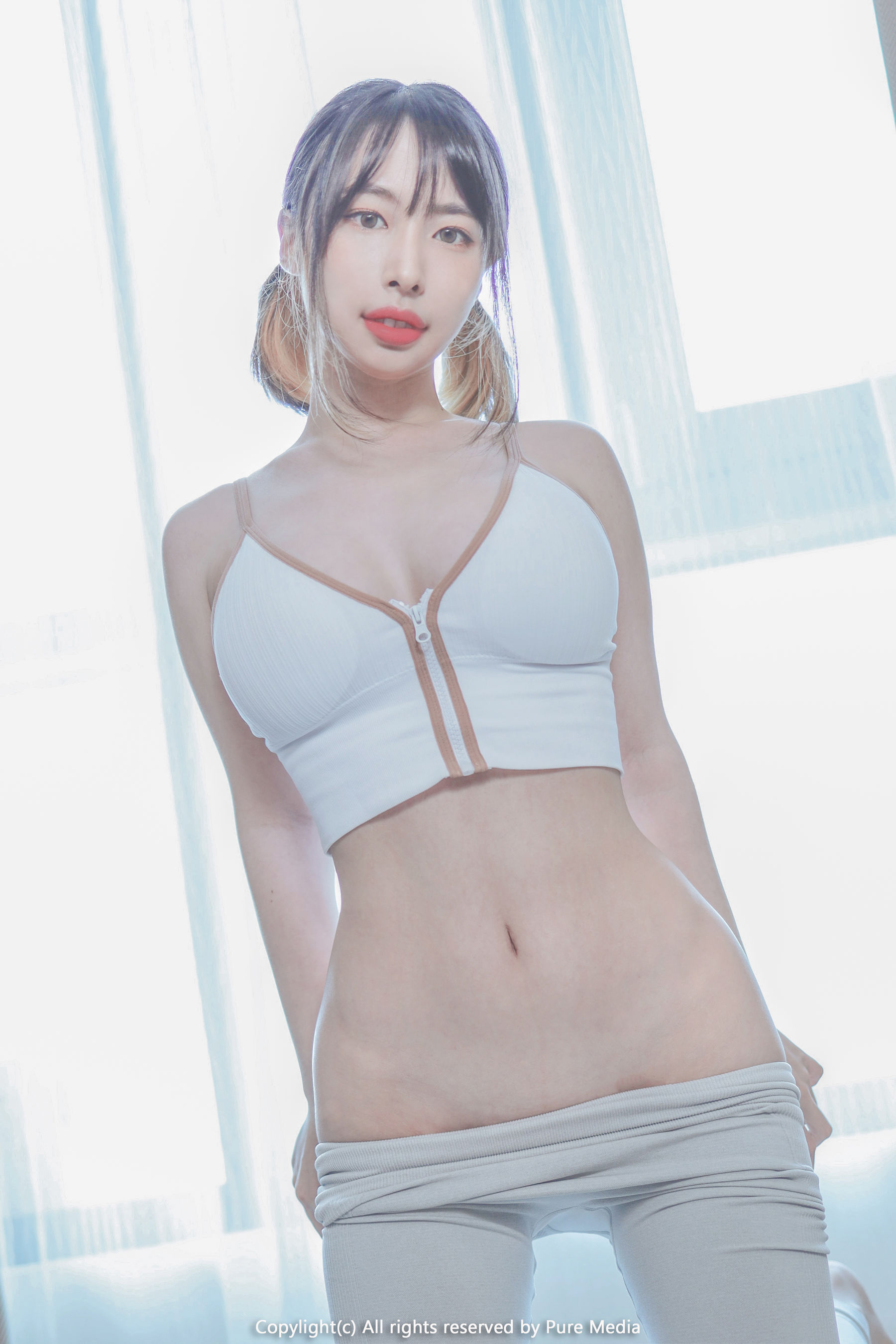 [PURE MEDIA] Vol.103 - Uhye
