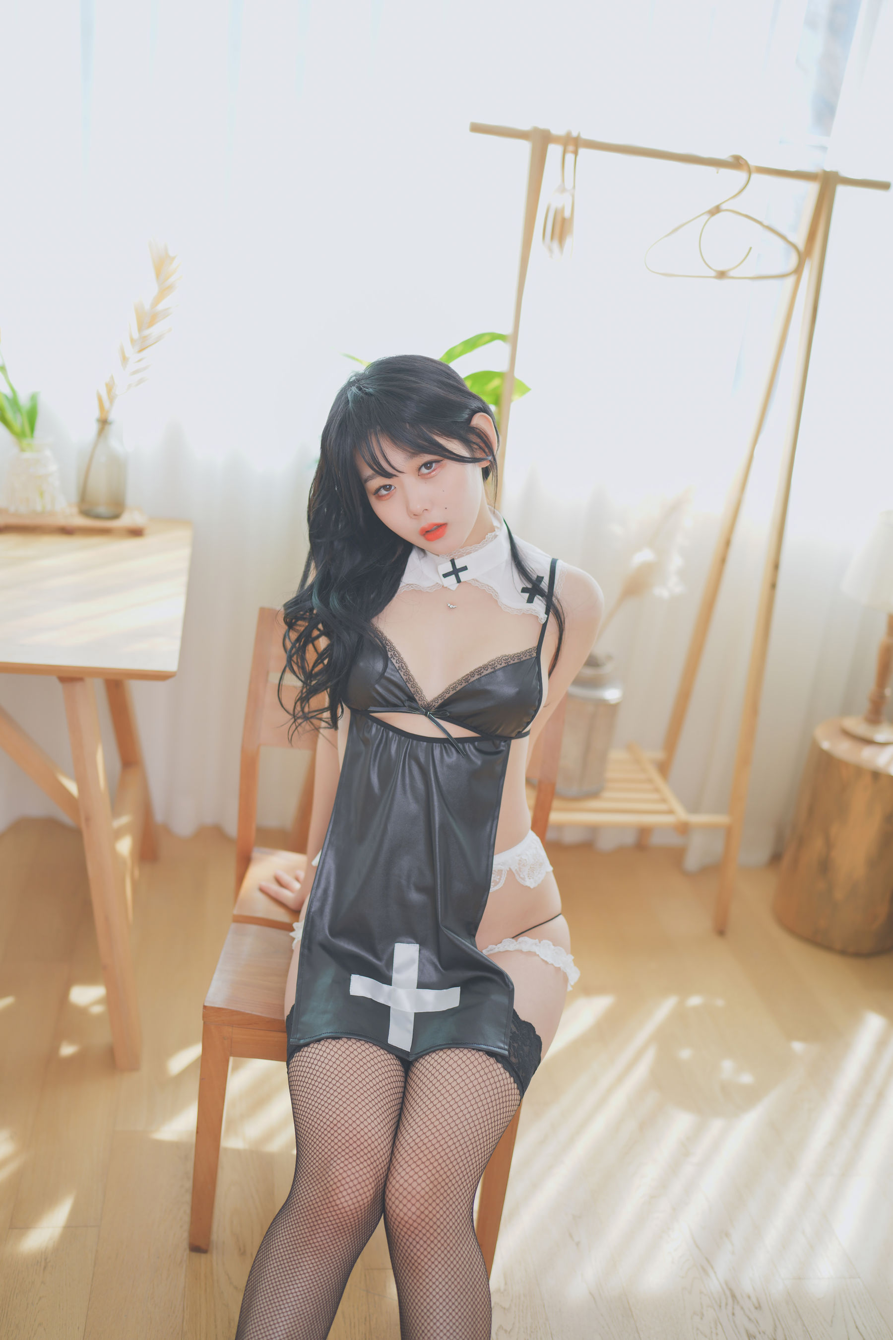 [Ziakwon]  Zia - Nun\'s hobby