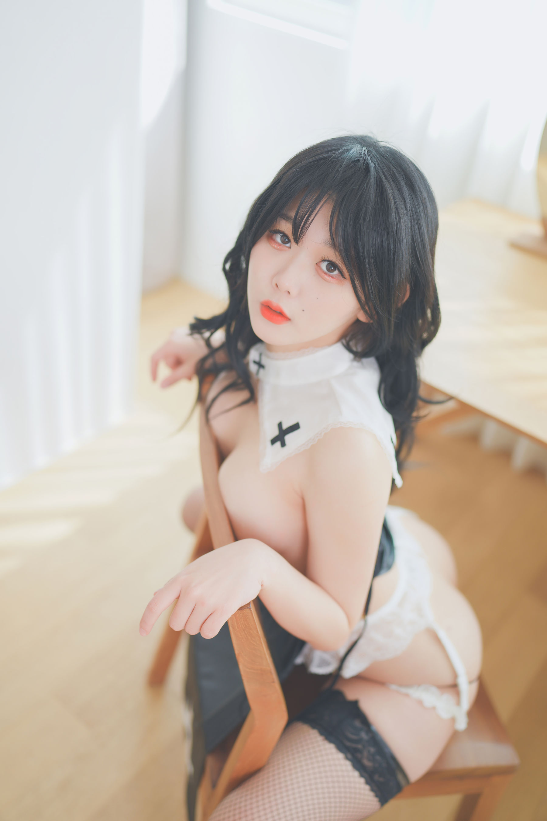 [Ziakwon]  Zia - Nun\'s hobby
