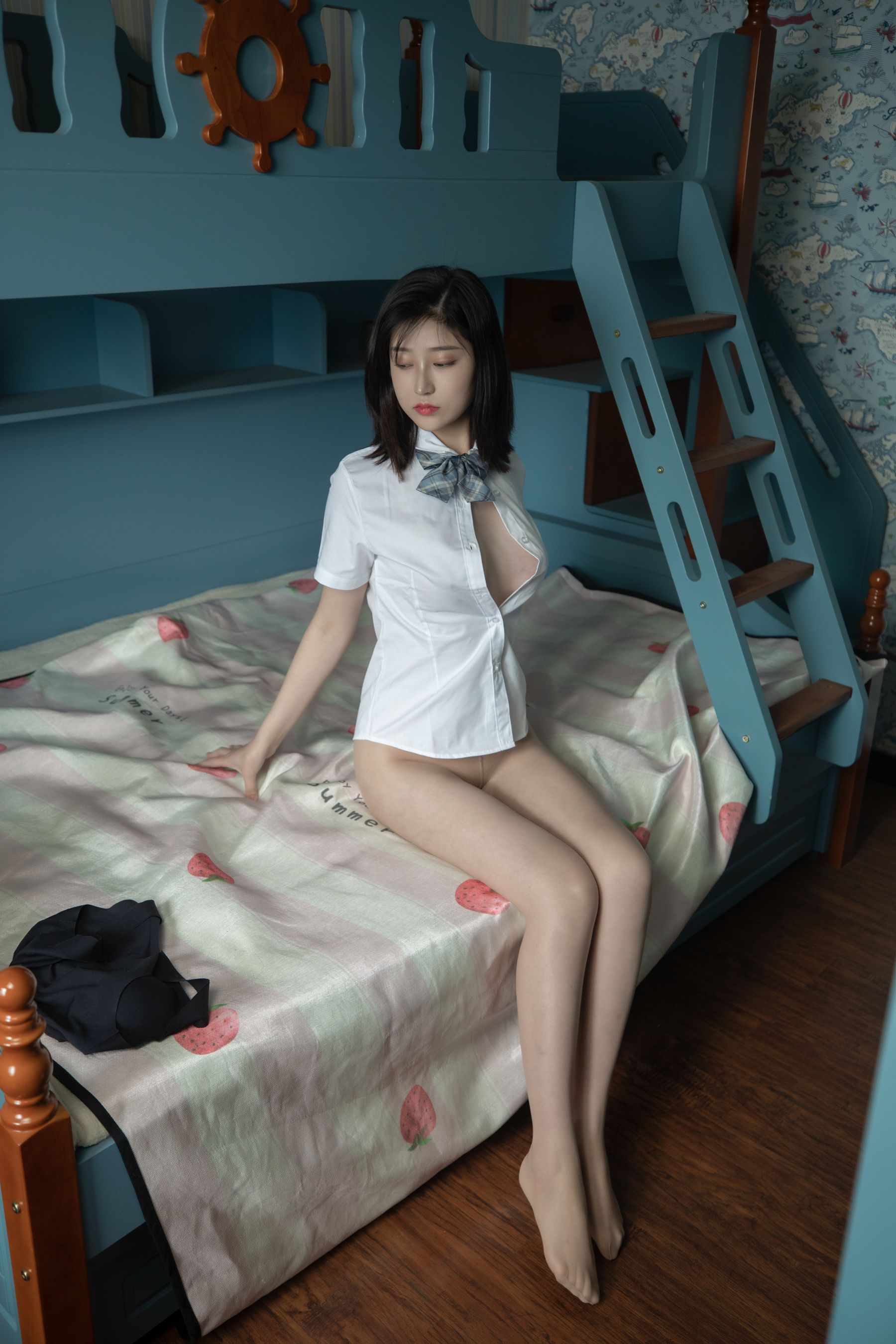 [梦丝女神MSLASS] 子然 天台JK