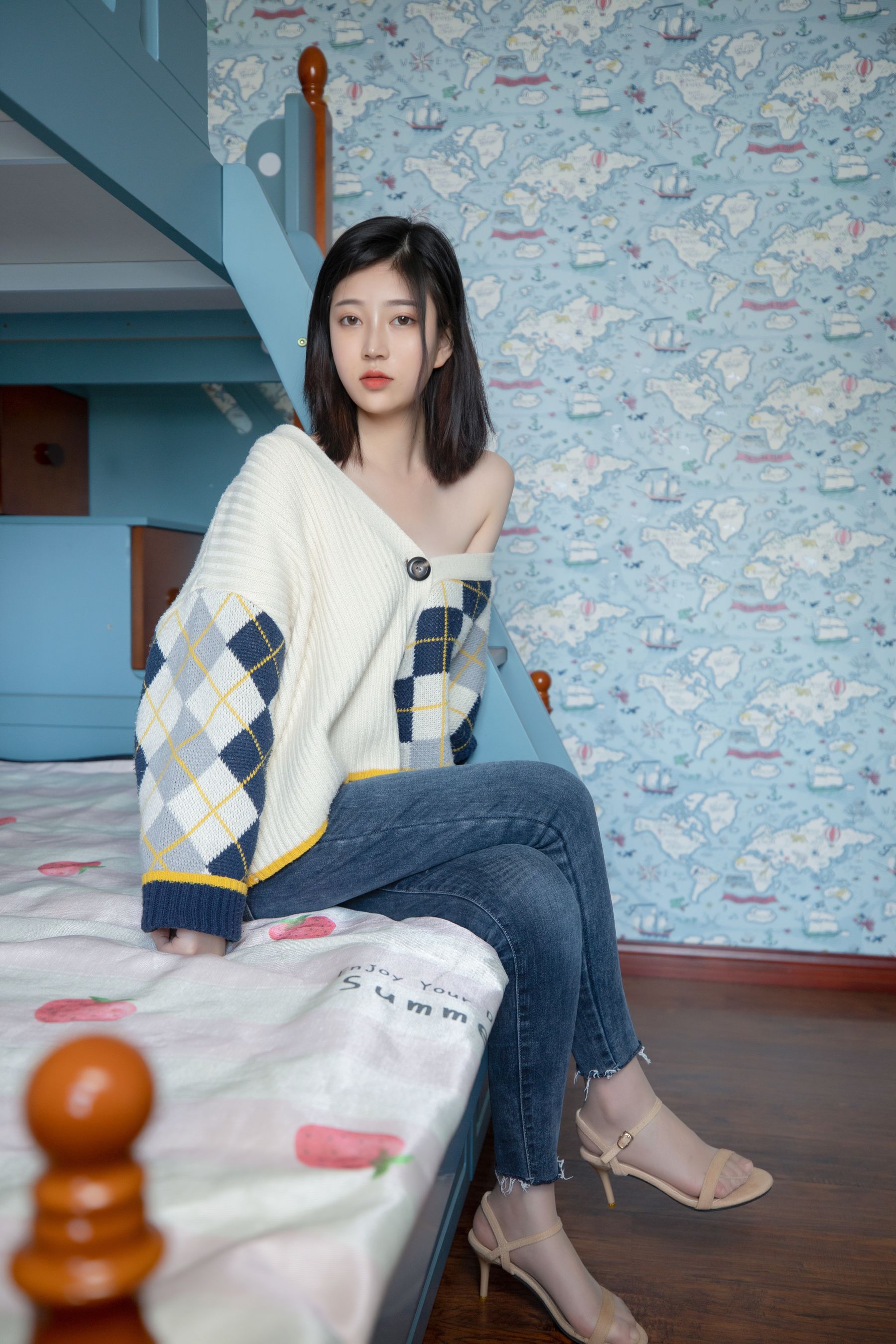 [梦丝女神MSLASS] 子然 毛衣也性感