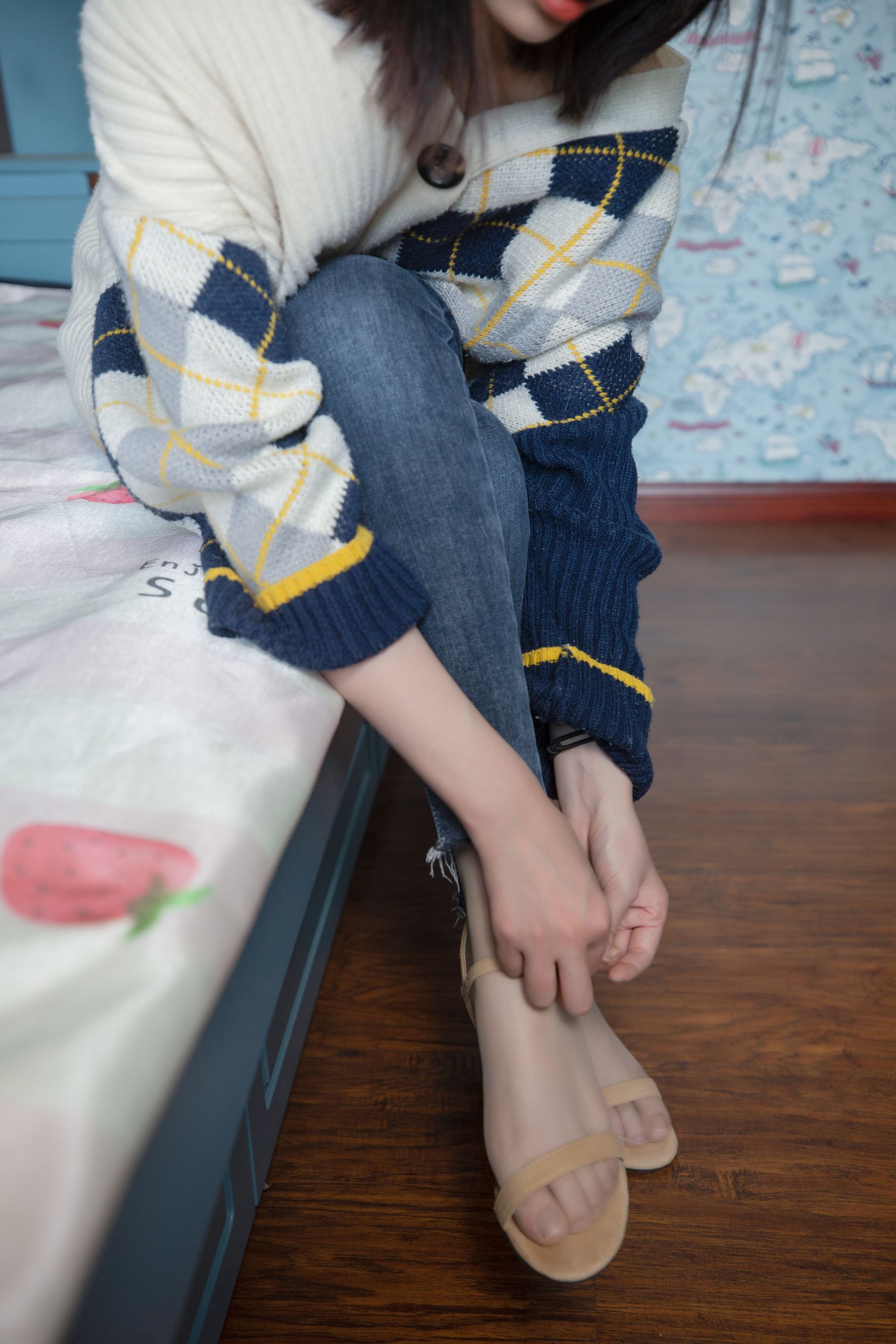 [梦丝女神MSLASS] 子然 毛衣也性感