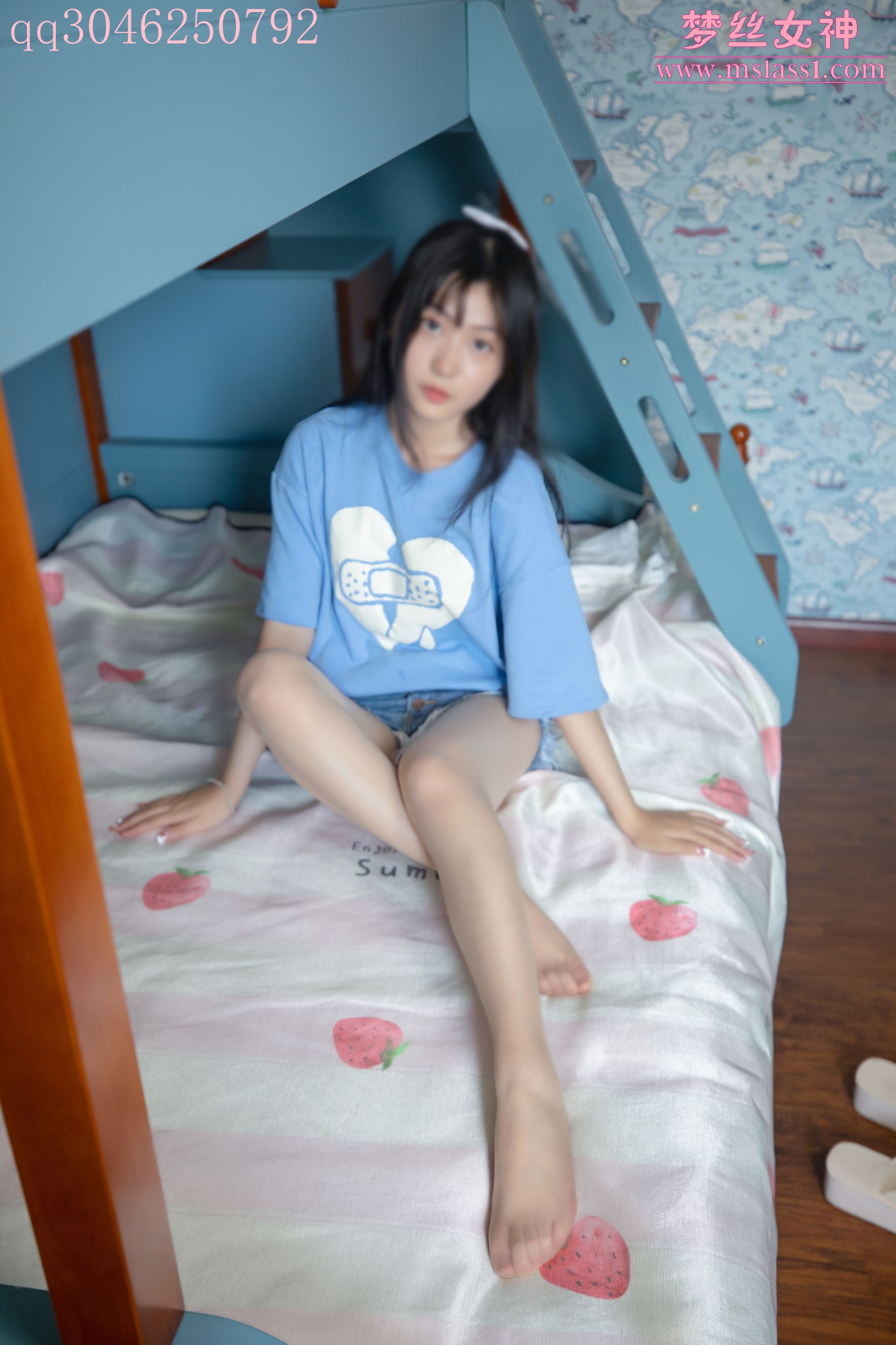 [梦丝女神MSLASS] 蓝菲菲 学妹闺房