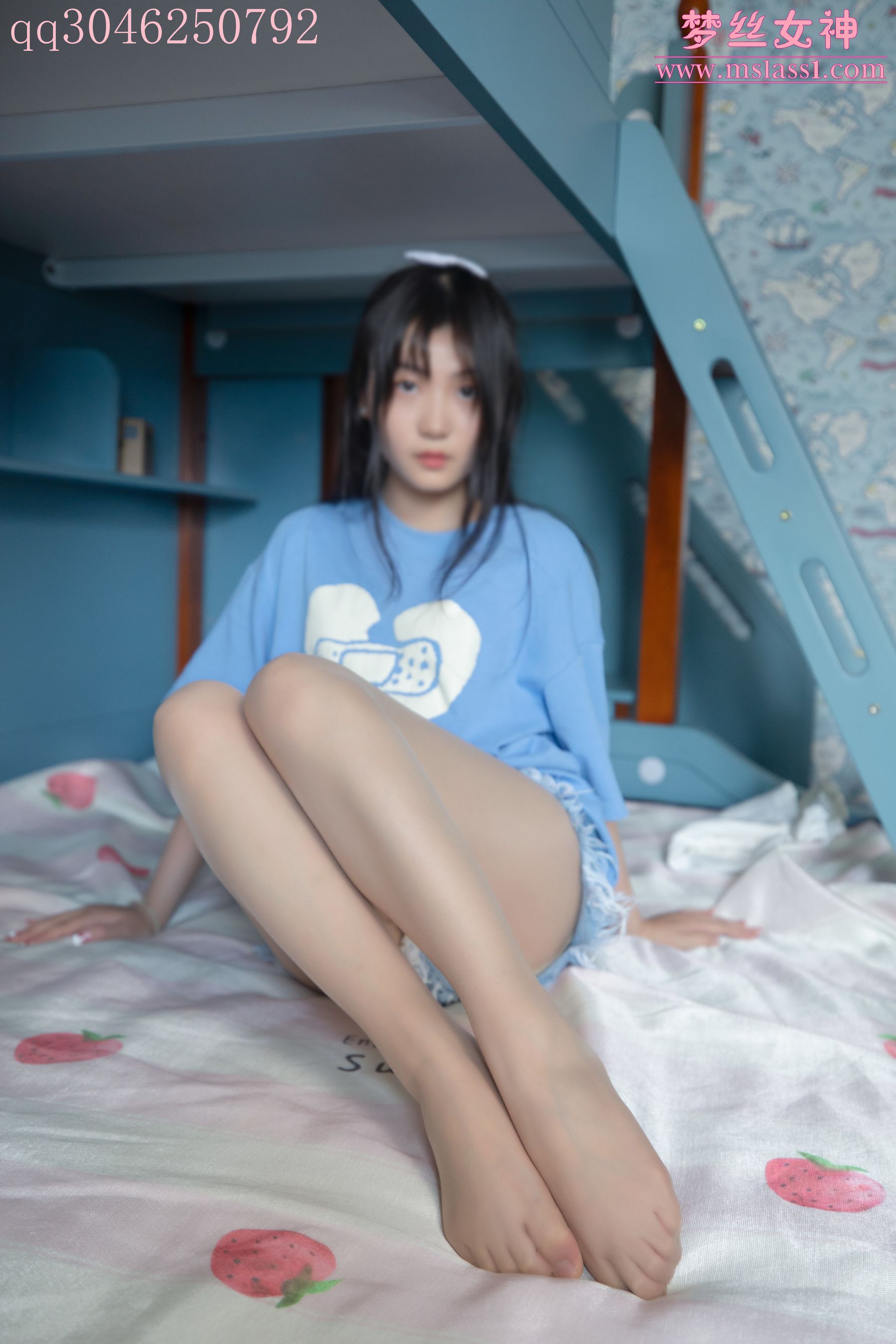 [梦丝女神MSLASS] 蓝菲菲 学妹闺房