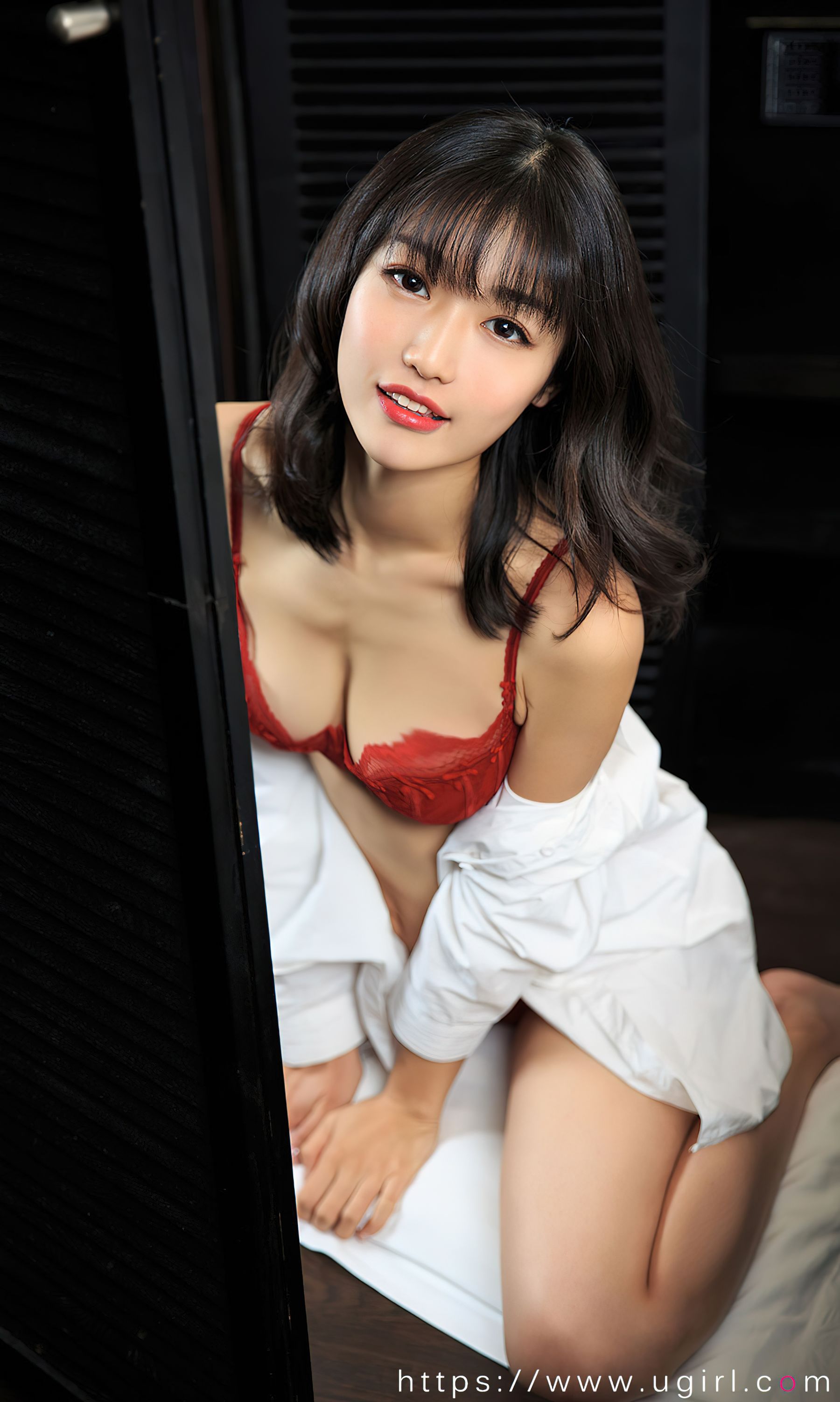 [爱尤物Ugirls] No.2363 小文 青春记忆