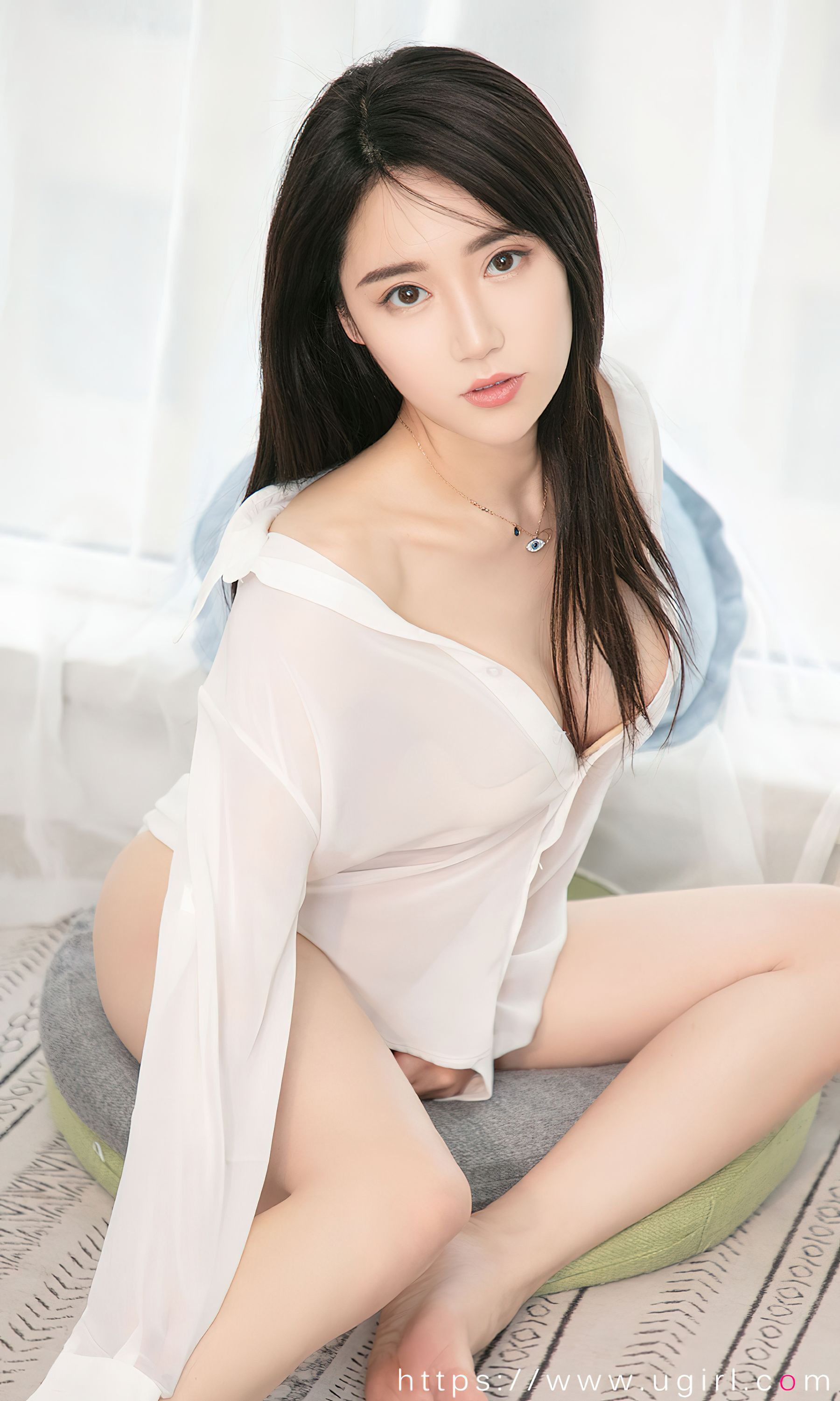 [爱尤物Ugirls] No.2380 童倩 稚嫩肉欲