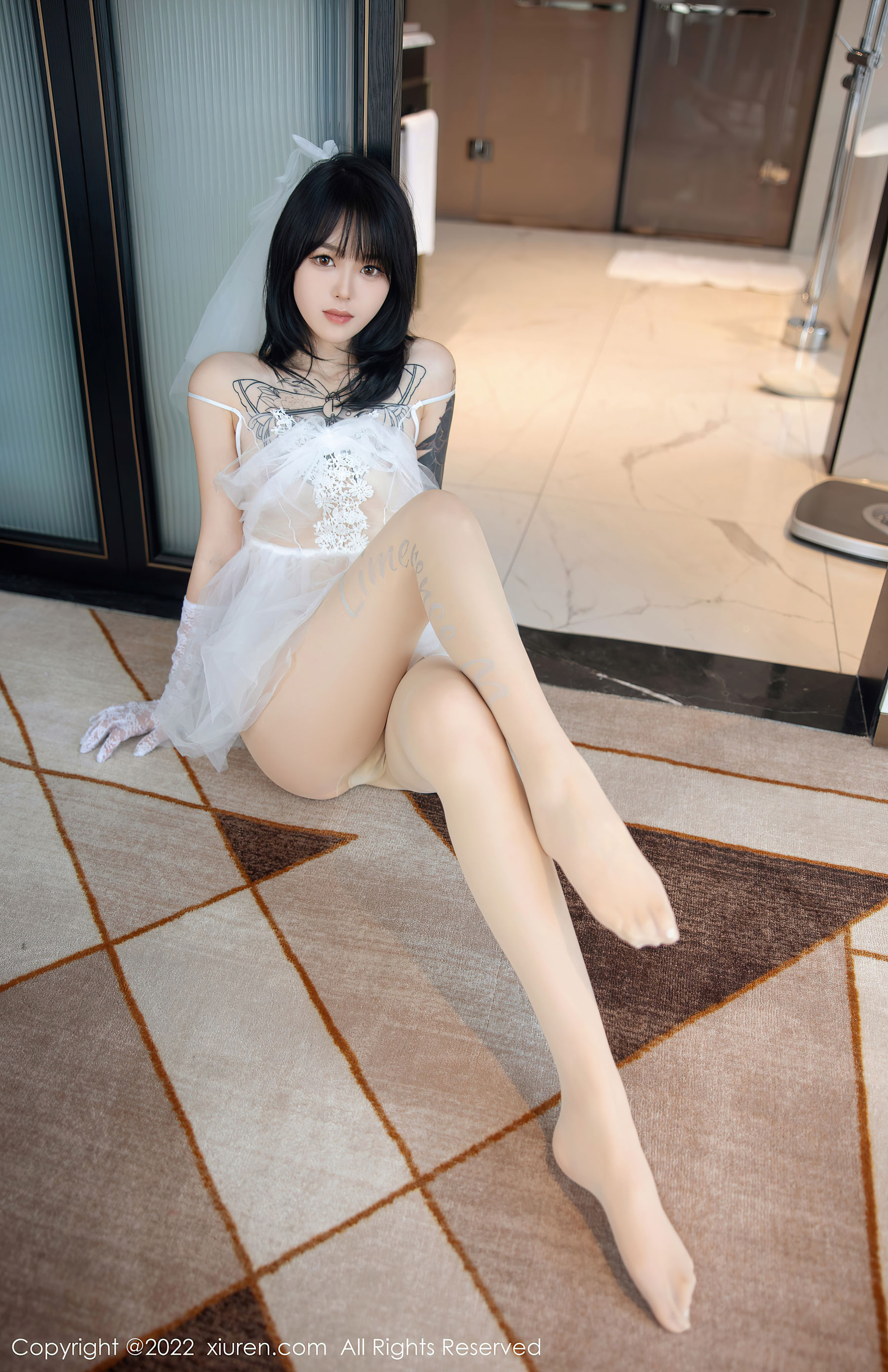 [秀人Xiuren] No.5212 奶瓶