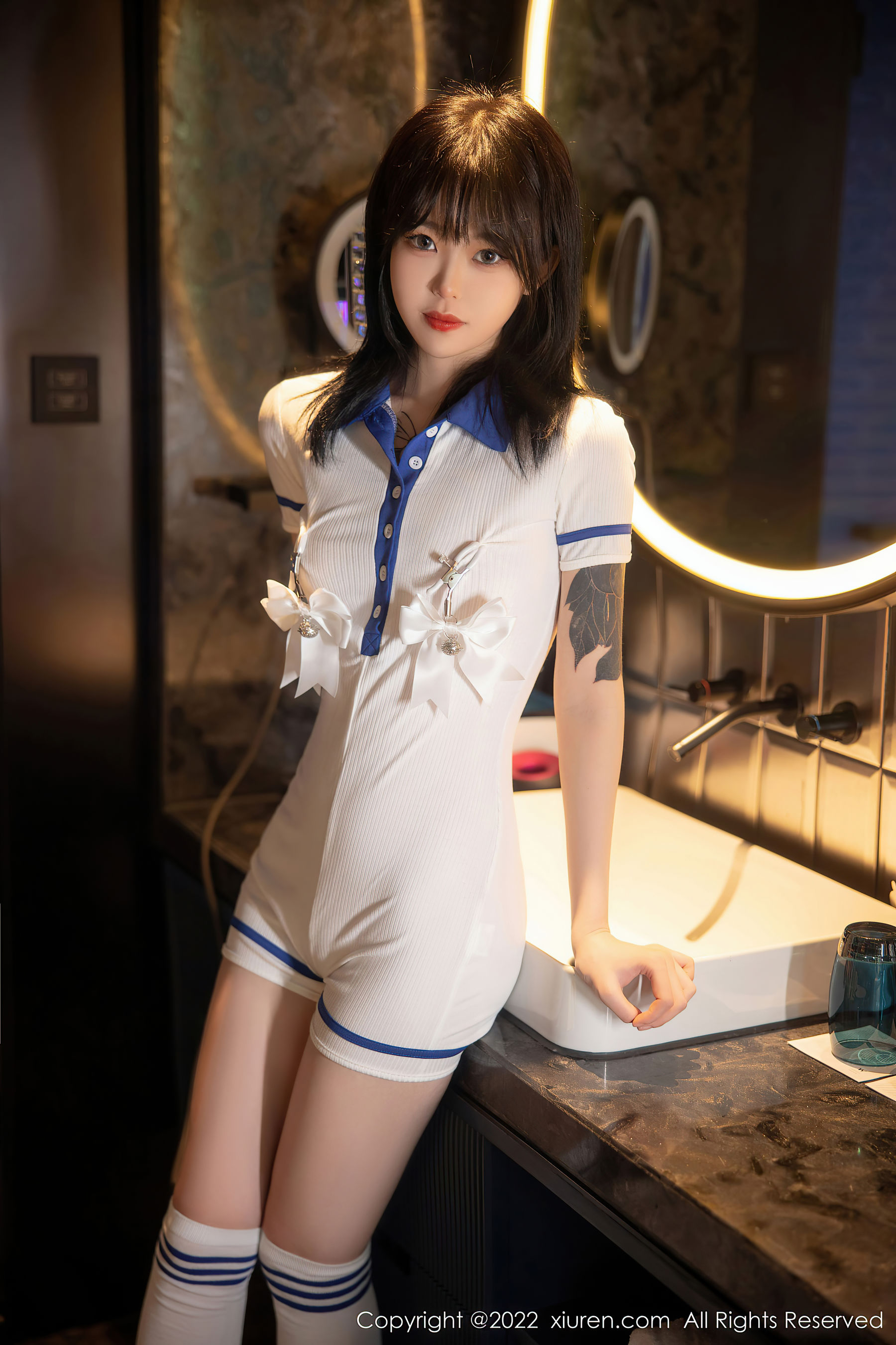 [秀人Xiuren] No.5291 奶瓶