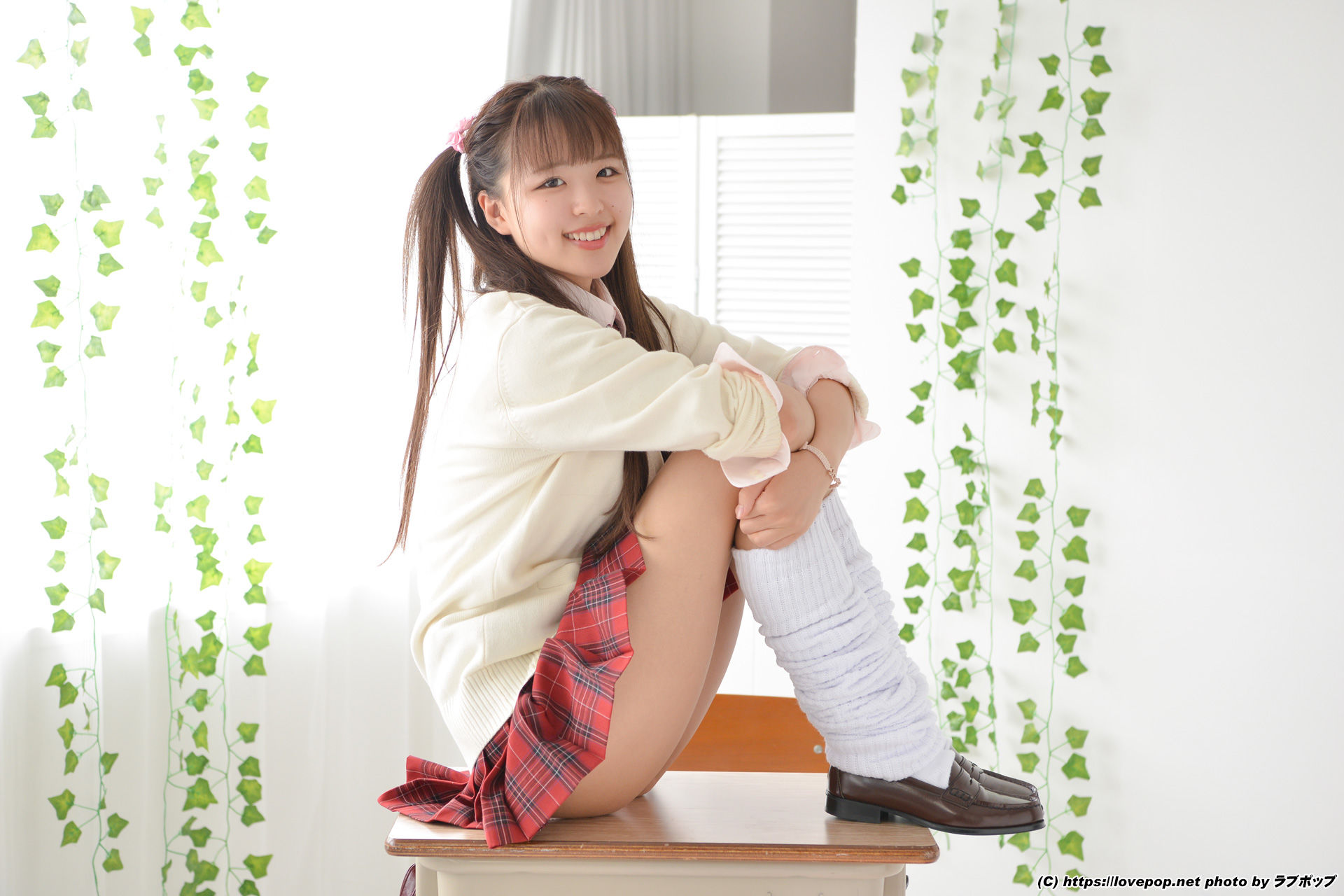 [LOVEPOP] Sakura Ootawa 太田和さくら Photoset 01