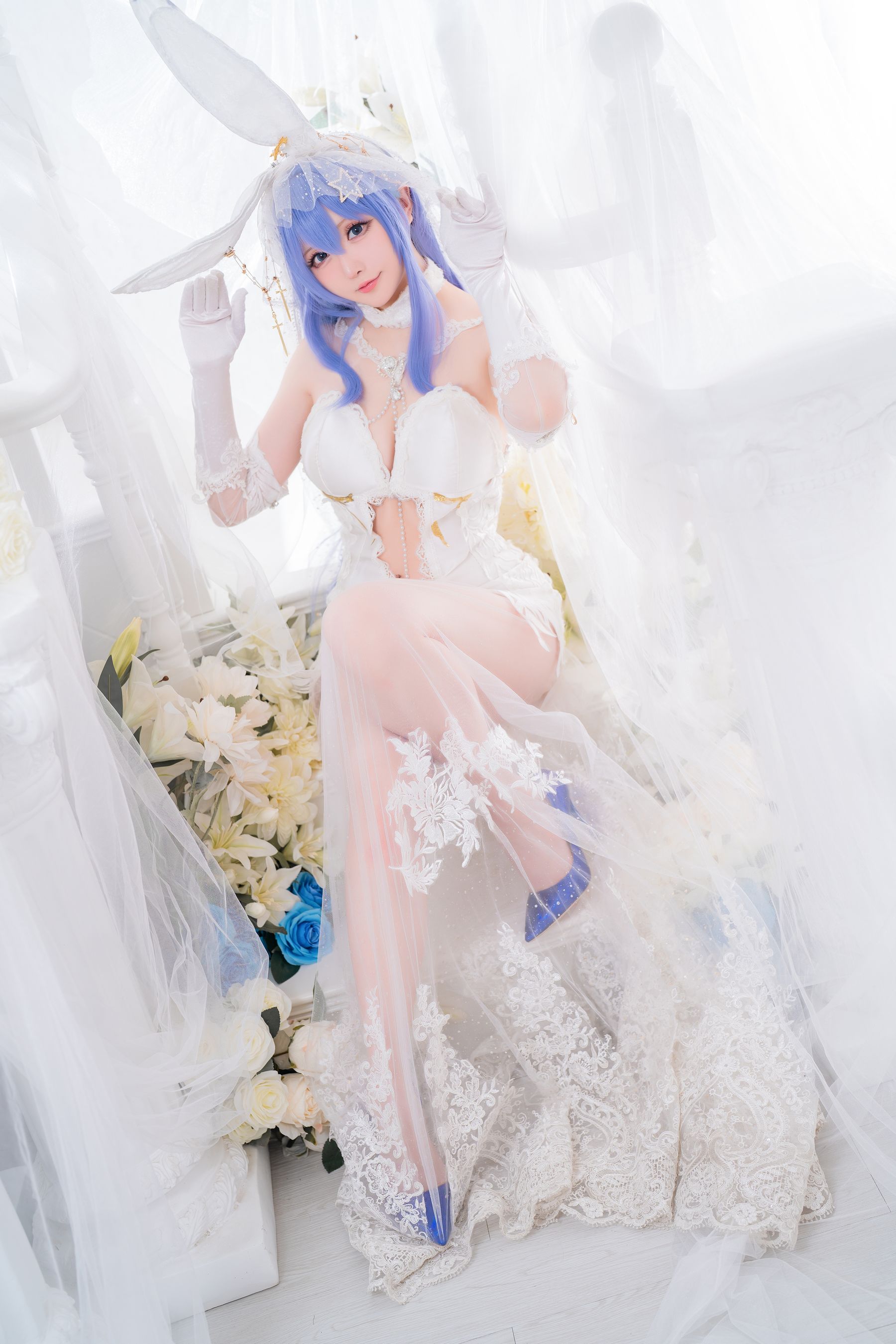 [福利COS] Coser小姐姐星之迟迟 - 碧蓝航线 花园