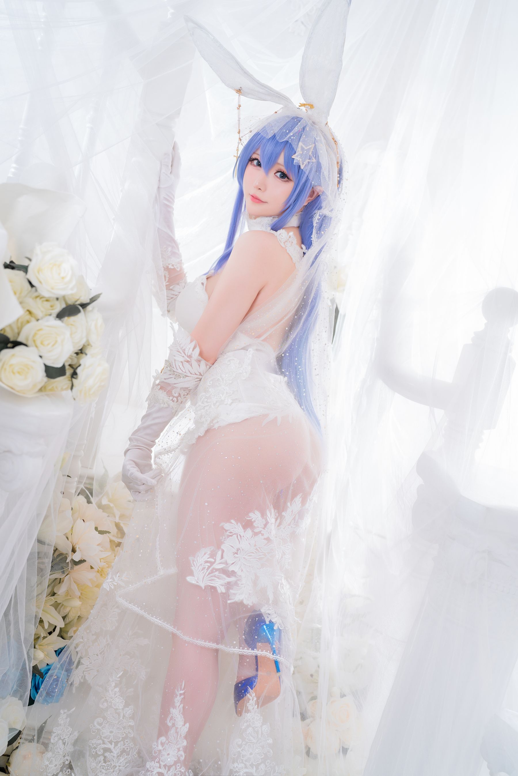 [福利COS] Coser小姐姐星之迟迟 - 碧蓝航线 花园