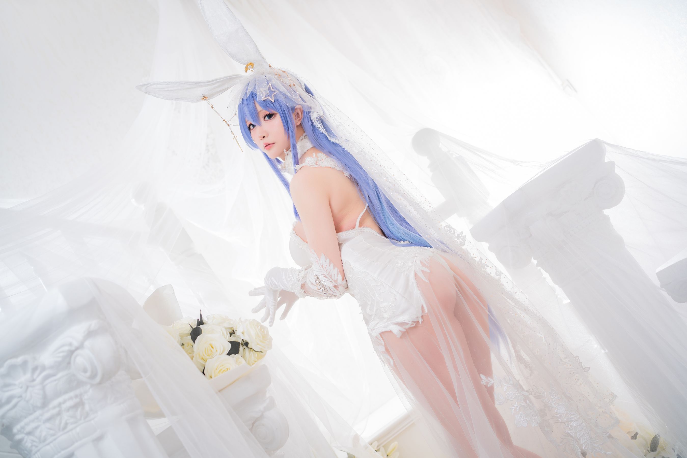 [福利COS] Coser小姐姐星之迟迟 - 碧蓝航线 花园