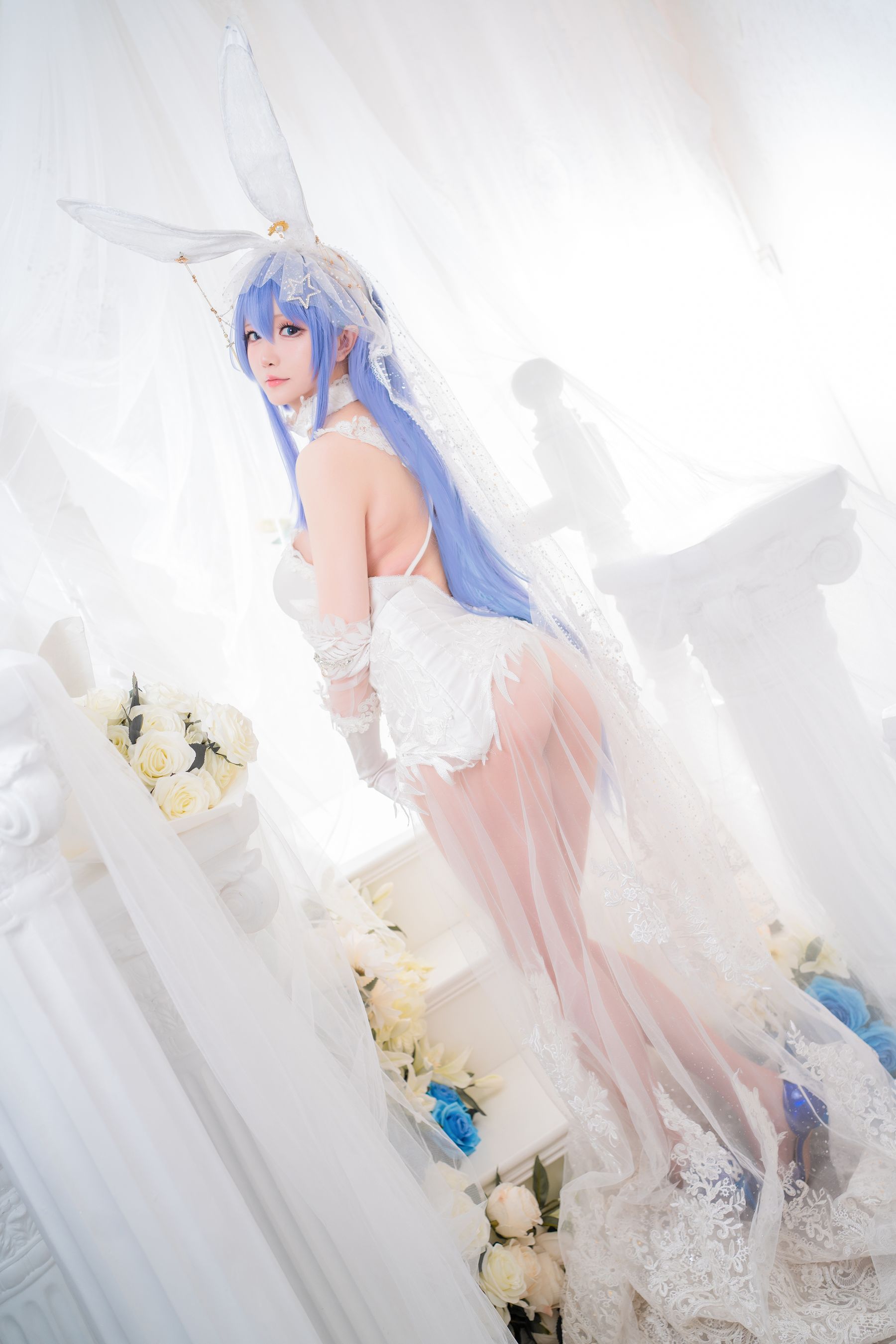 [福利COS] Coser小姐姐星之迟迟 - 碧蓝航线 花园
