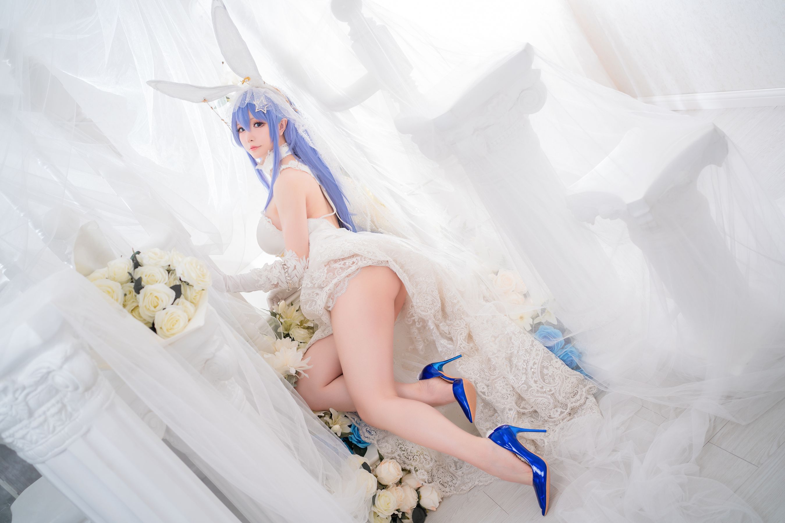 [福利COS] Coser小姐姐星之迟迟 - 碧蓝航线 花园