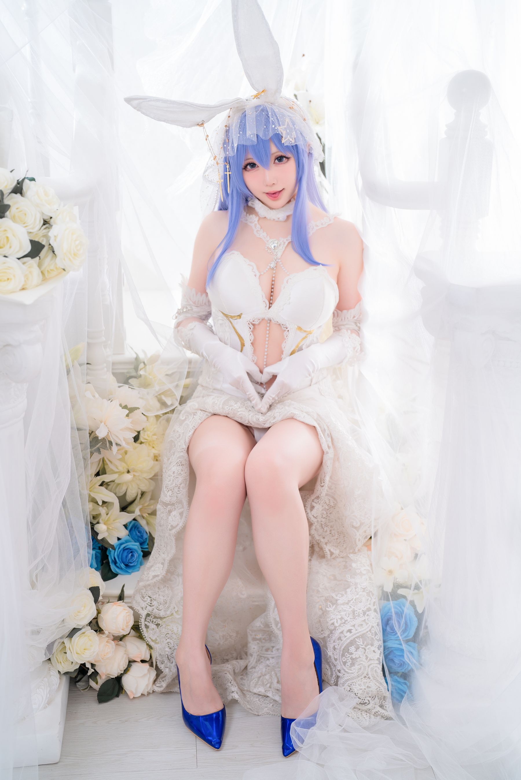 [福利COS] Coser小姐姐星之迟迟 - 碧蓝航线 花园
