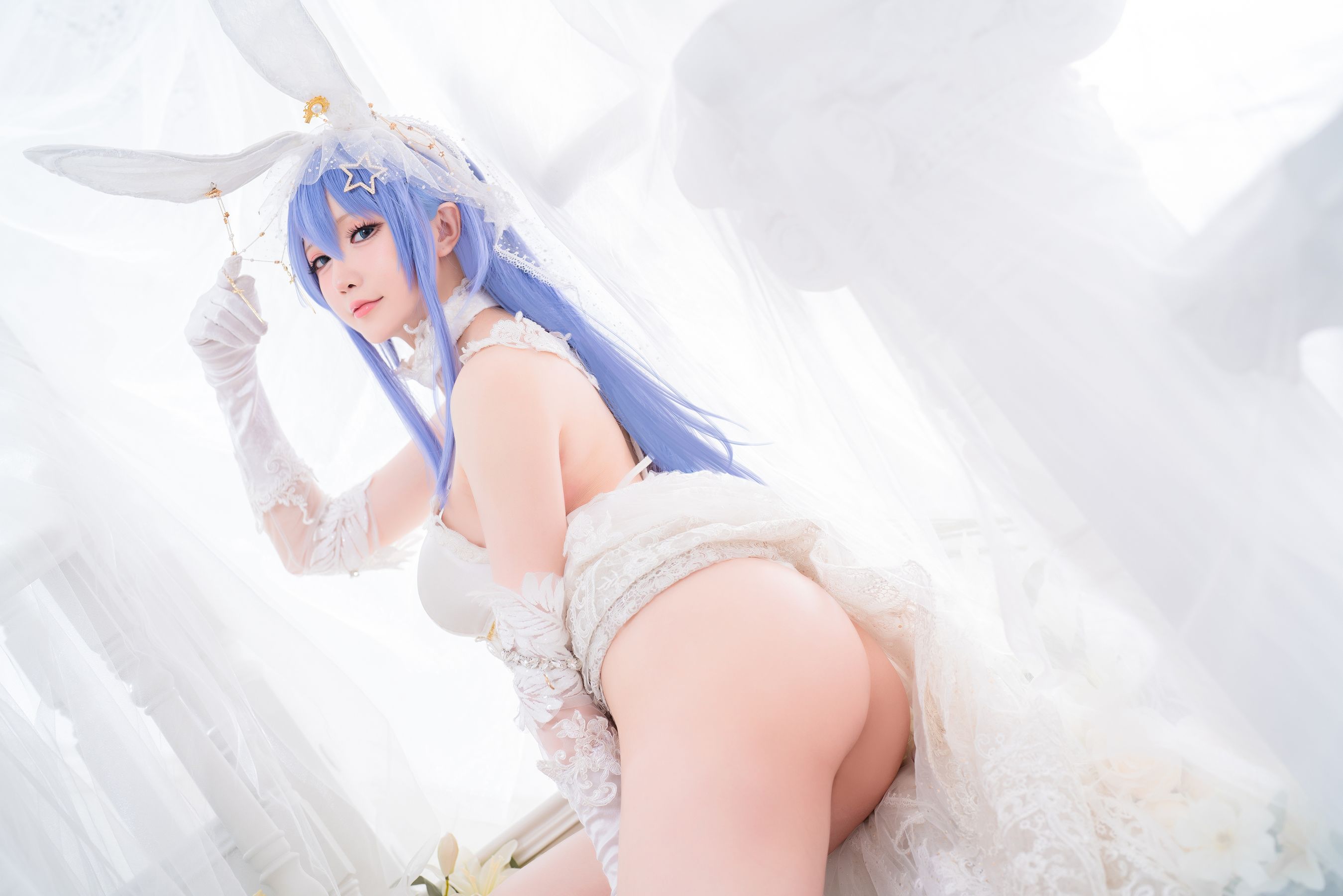 [福利COS] Coser小姐姐星之迟迟 - 碧蓝航线 花园