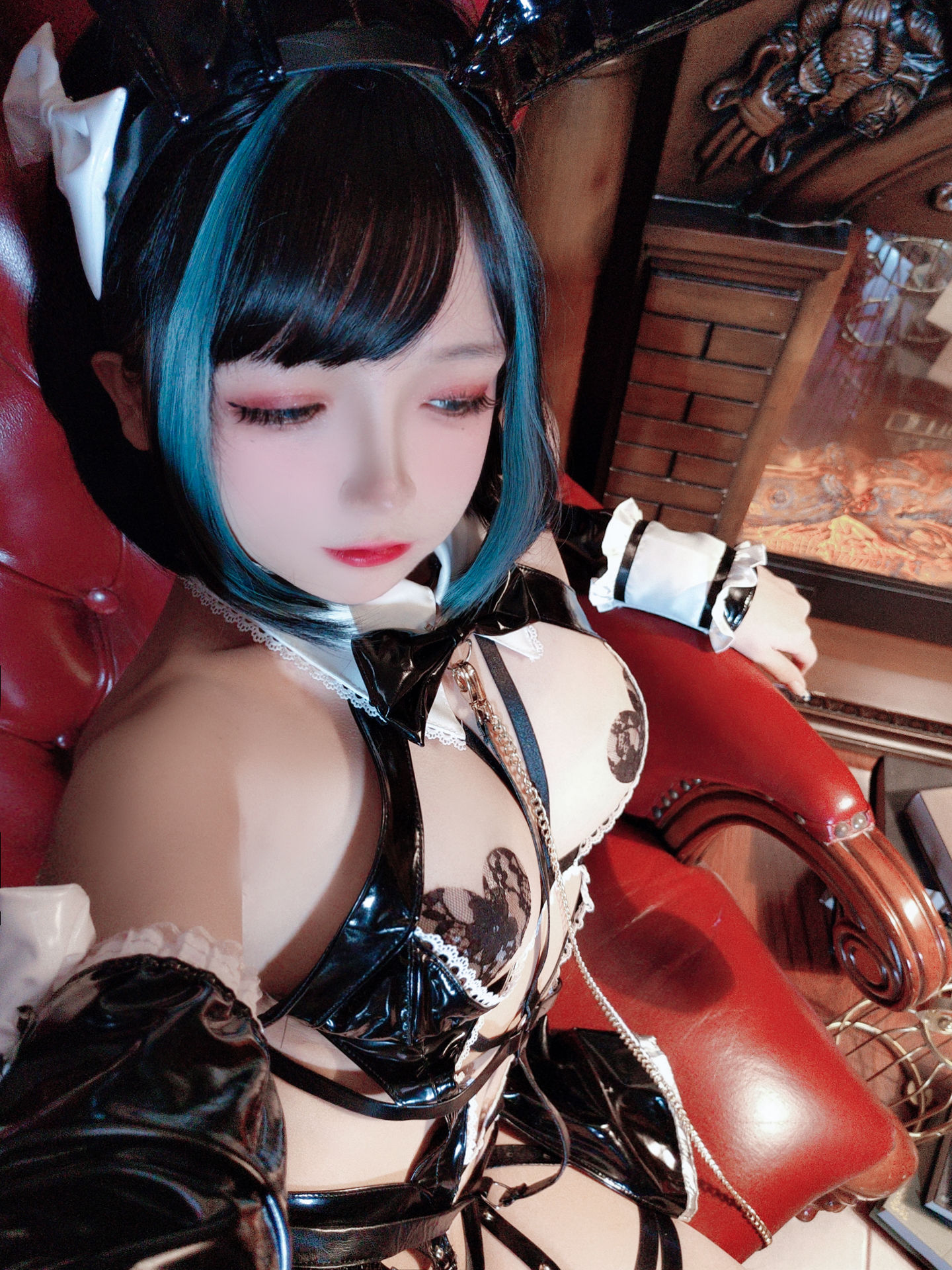 [福利COS] Cosplay日奈娇 - 万圣恶魔皮衣