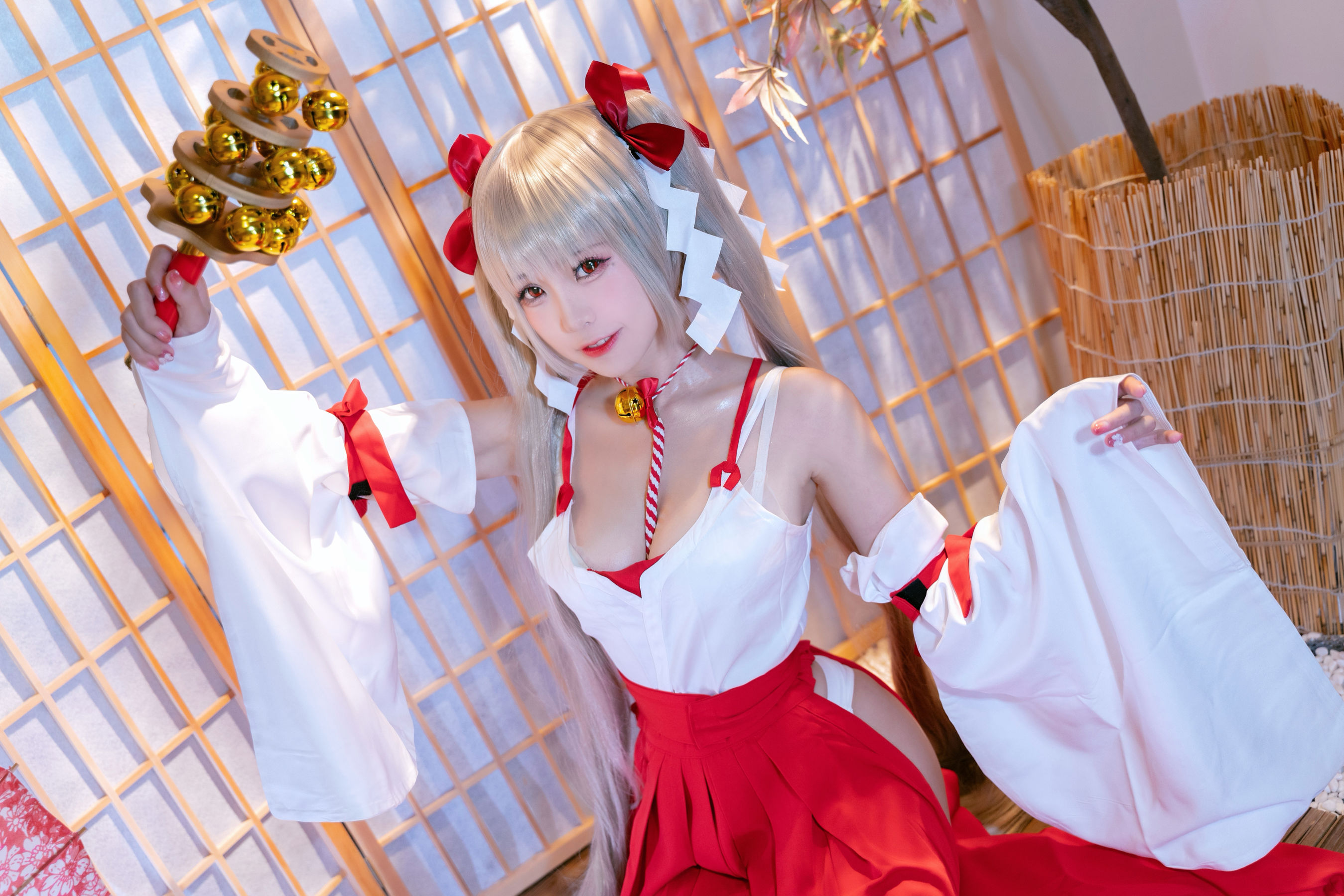 [福利COS] miko酱ww - 可畏巫女