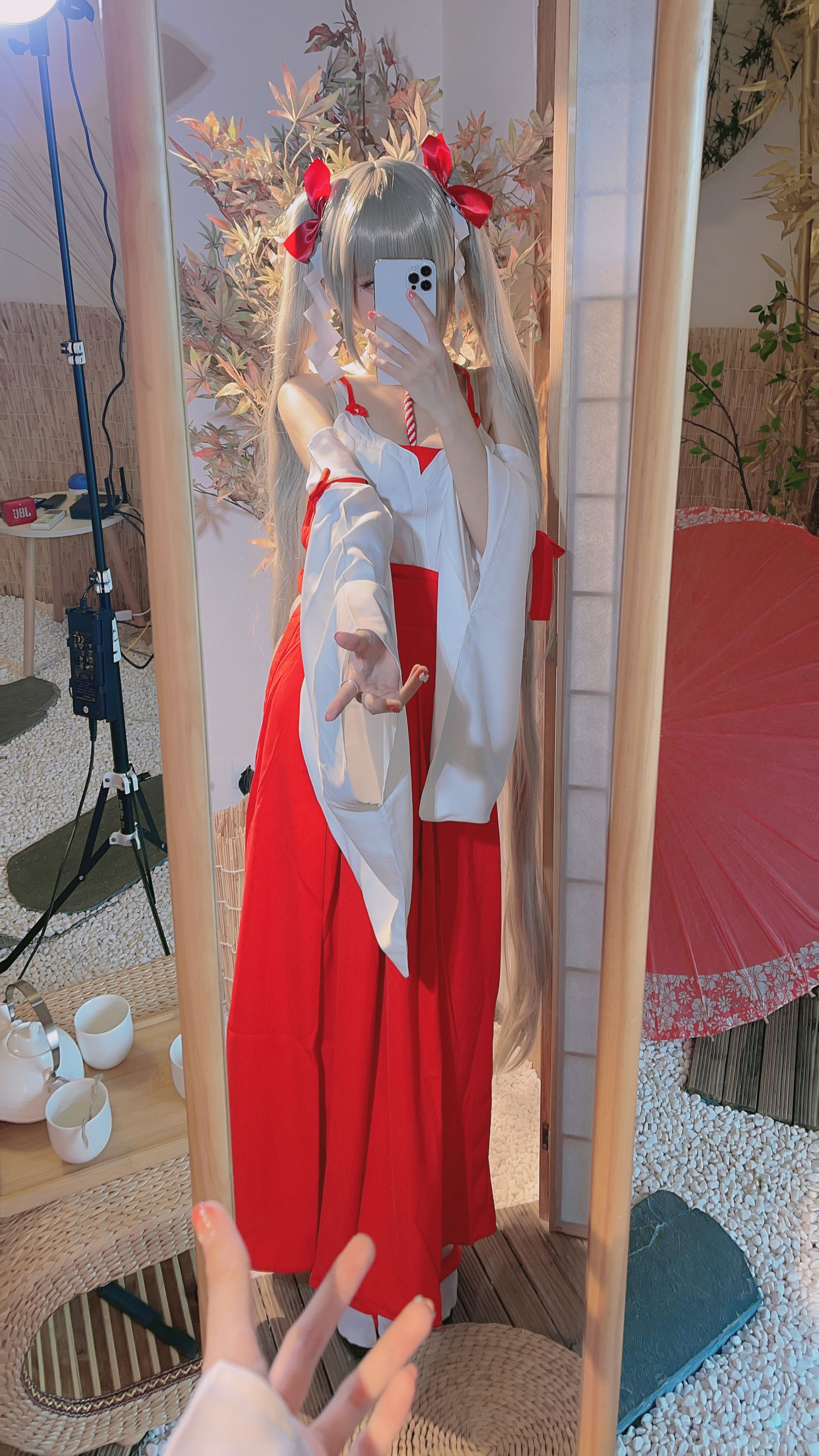 [福利COS] miko酱ww - 可畏巫女