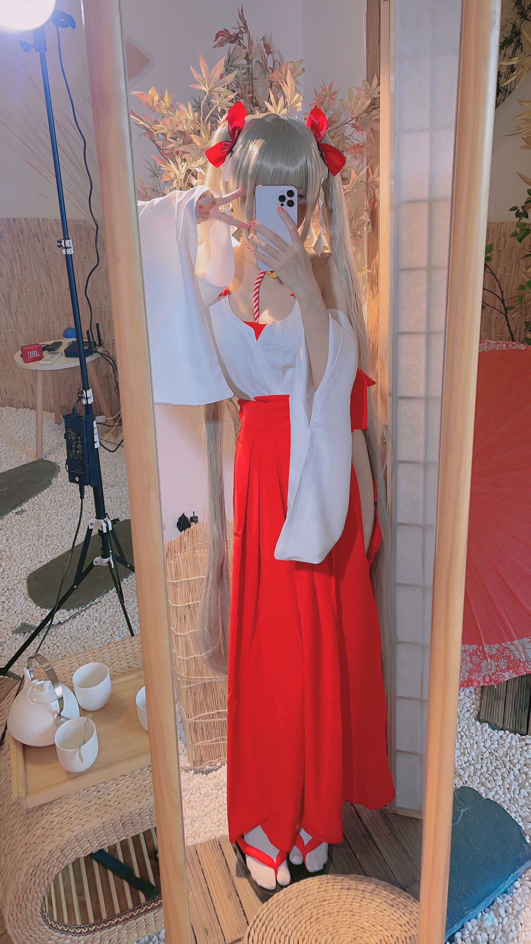 [福利COS] miko酱ww - 可畏巫女