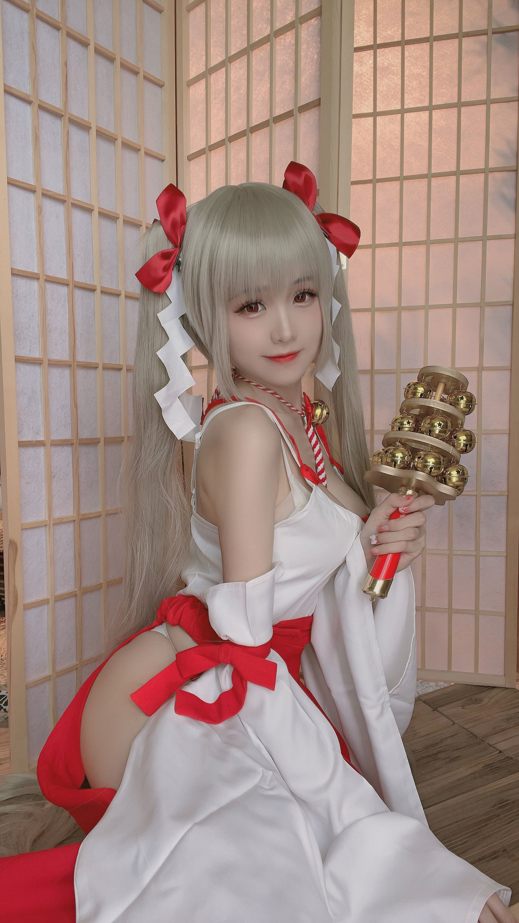 [福利COS] miko酱ww - 可畏巫女