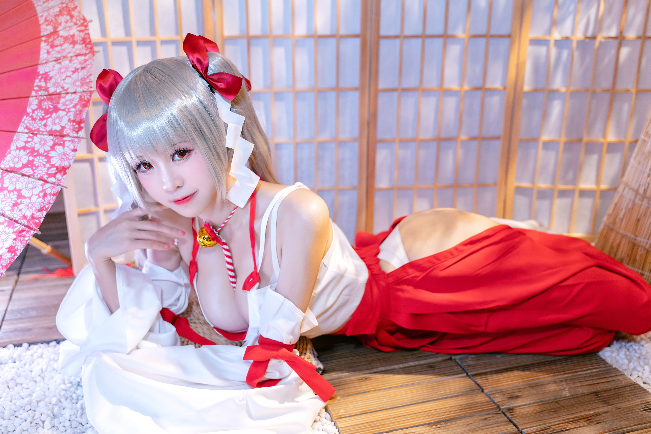 [福利COS] miko酱ww - 可畏巫女