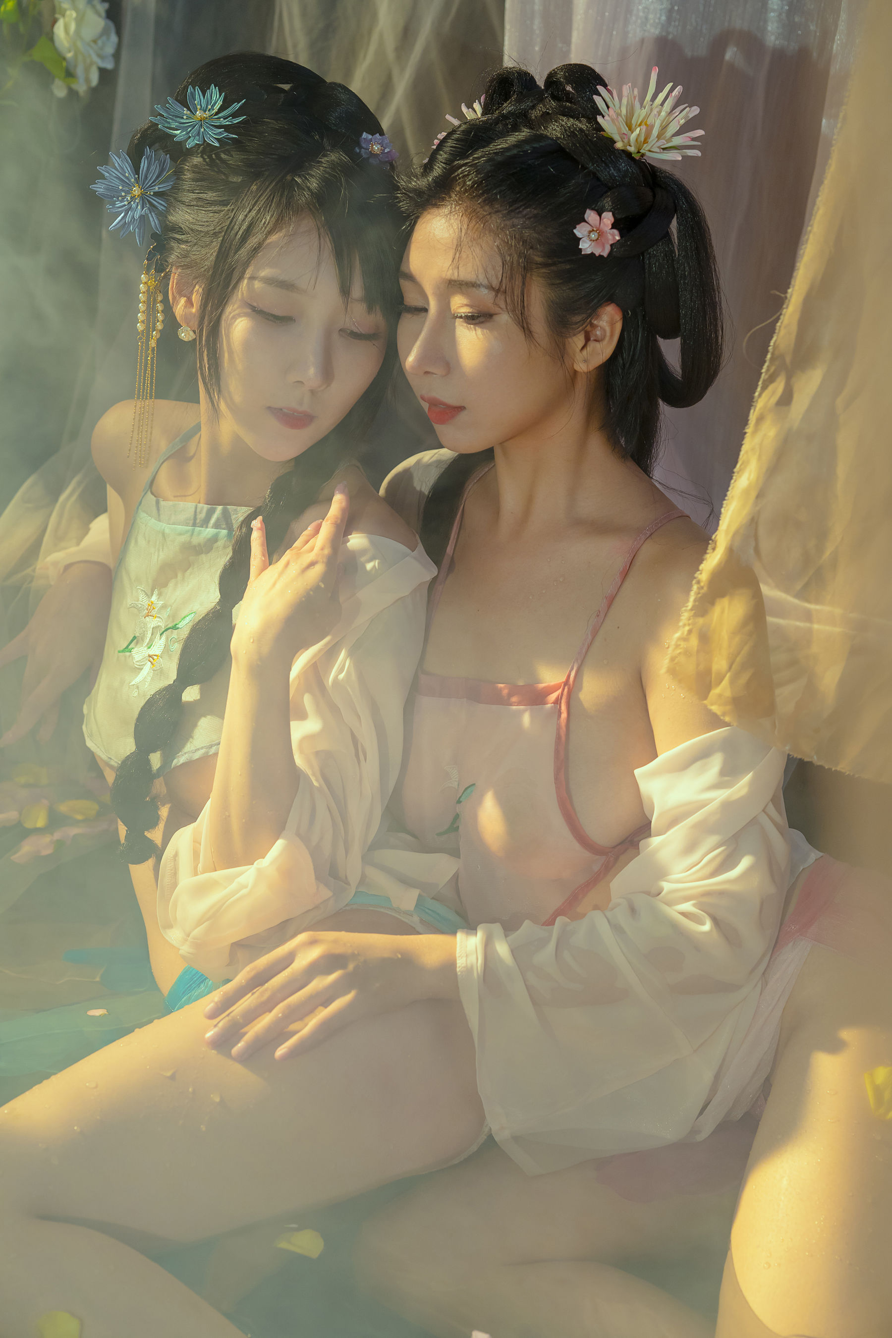 [福利COS] 云溪溪 - 奶桃 水池
