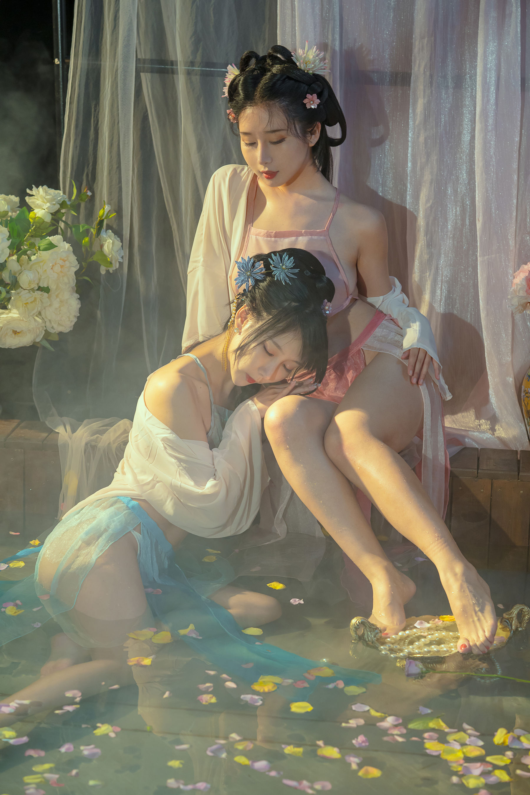 [福利COS] 云溪溪 - 奶桃 水池