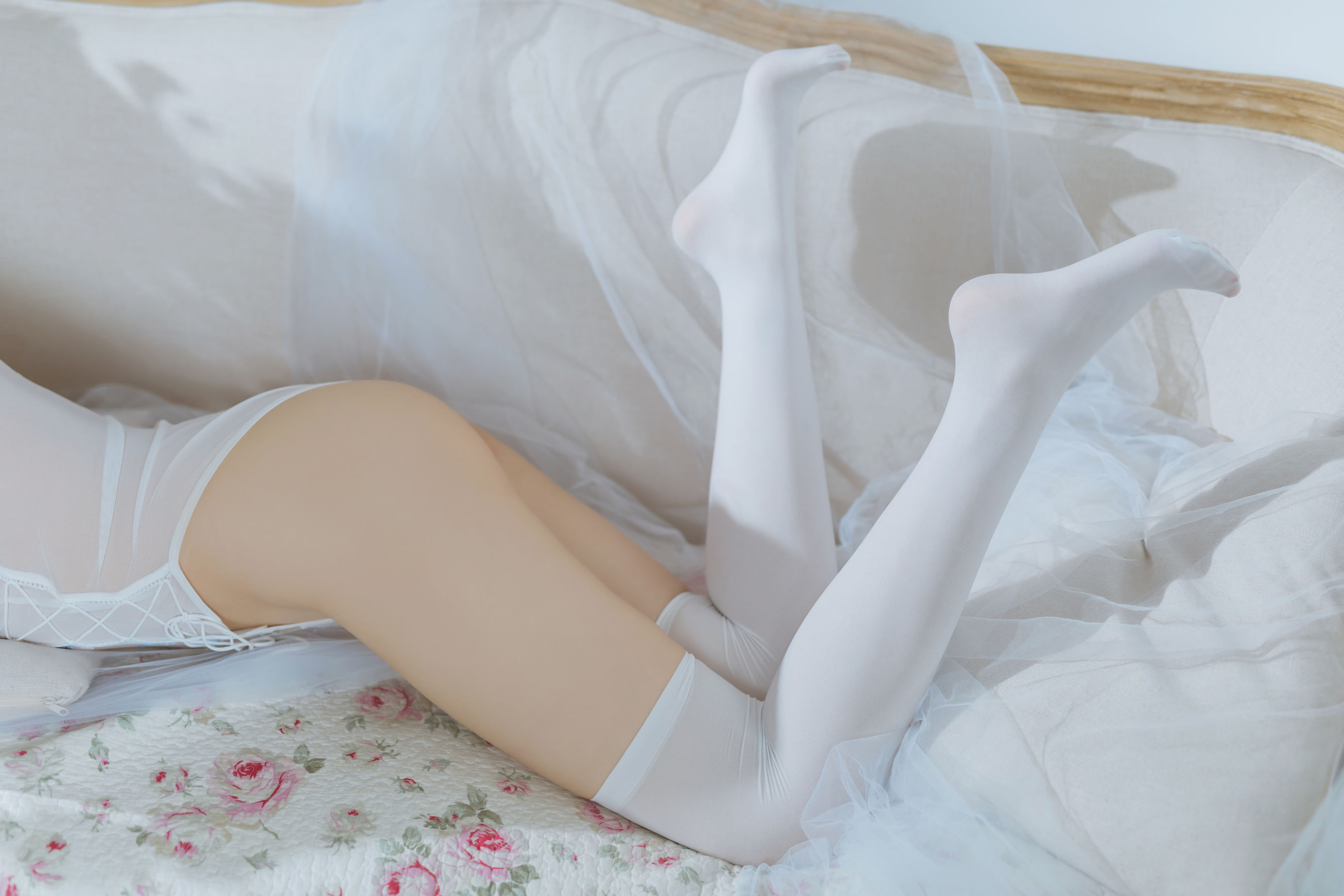 [福利COS] 动漫博主封疆疆v - 纯欲连体衣