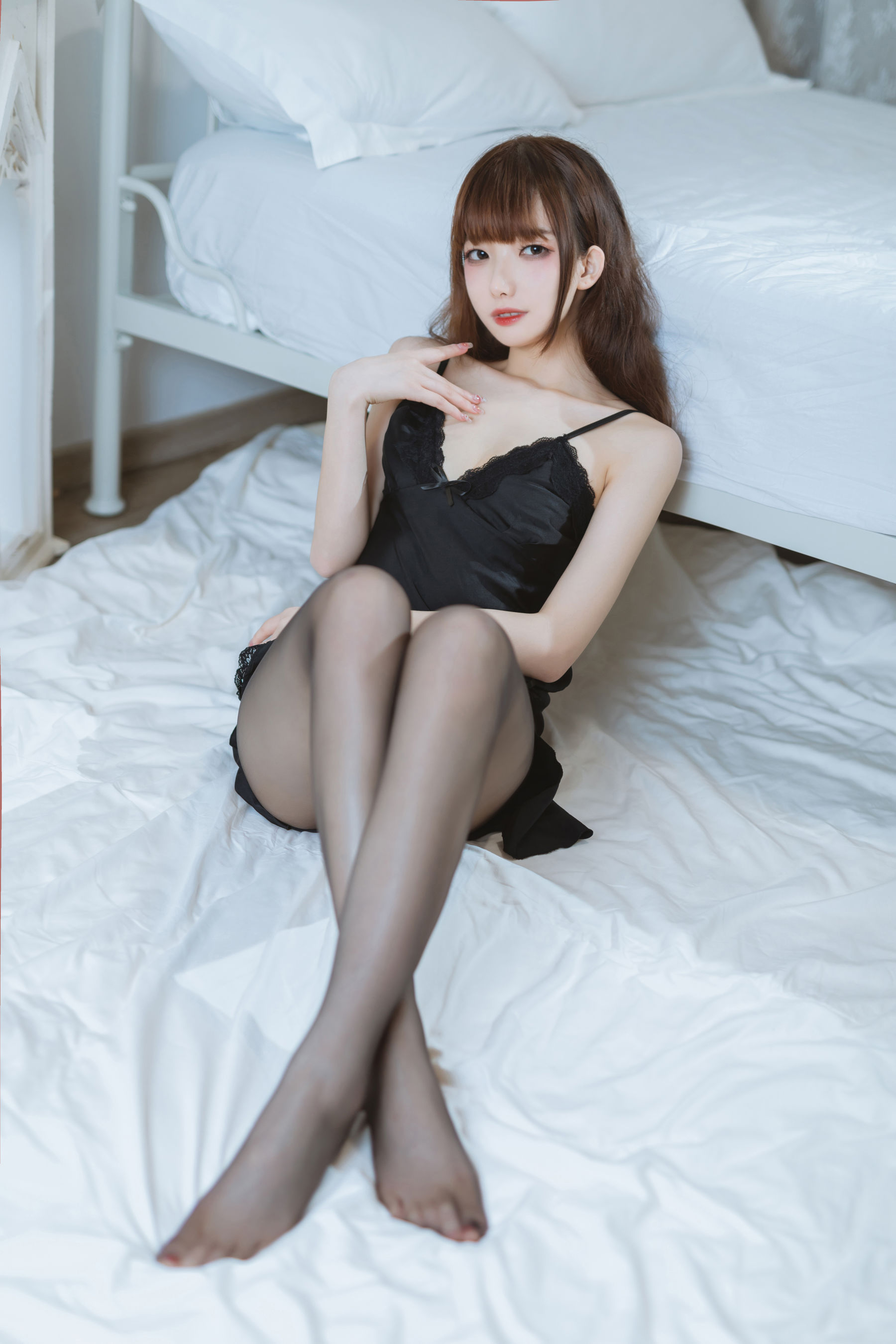 [福利COS] 动漫博主封疆疆v - 黑丝睡衣