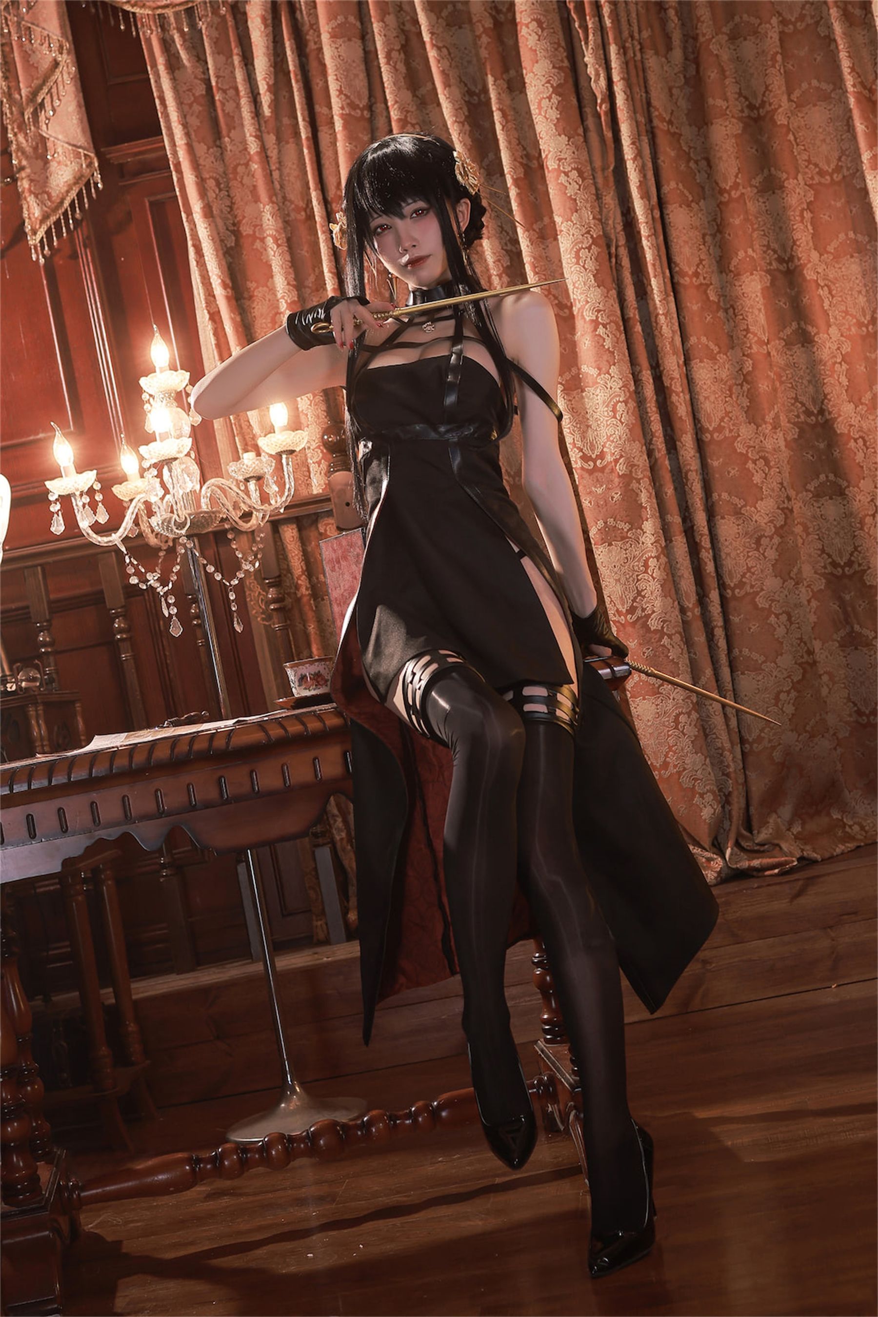 [福利COS] 动漫博主水淼aqua - 约尔 黑礼服