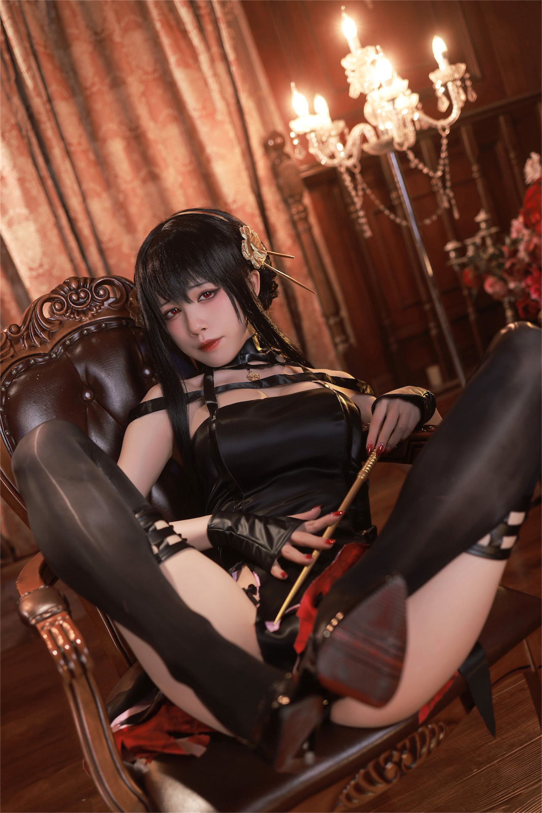 [福利COS] 动漫博主水淼aqua - 约尔 黑礼服