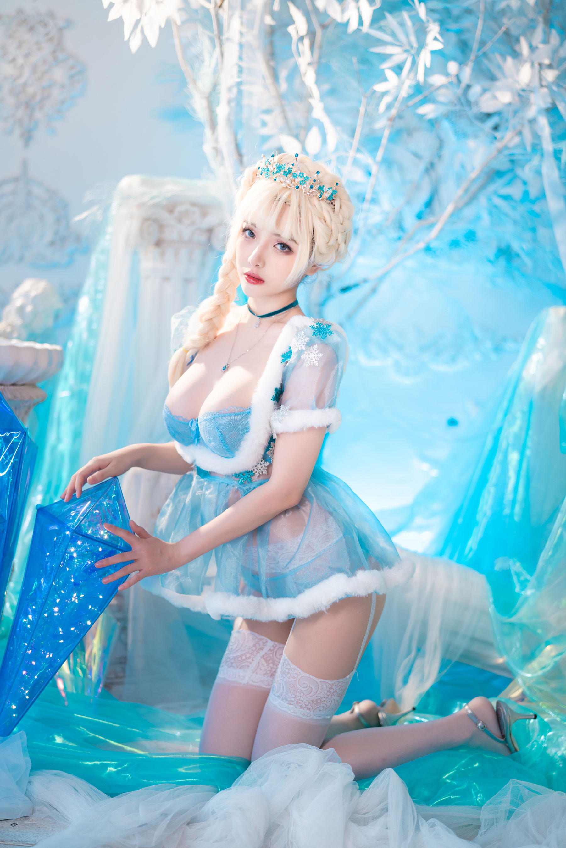 [福利COS] 动漫博主雯妹 - 冰雪